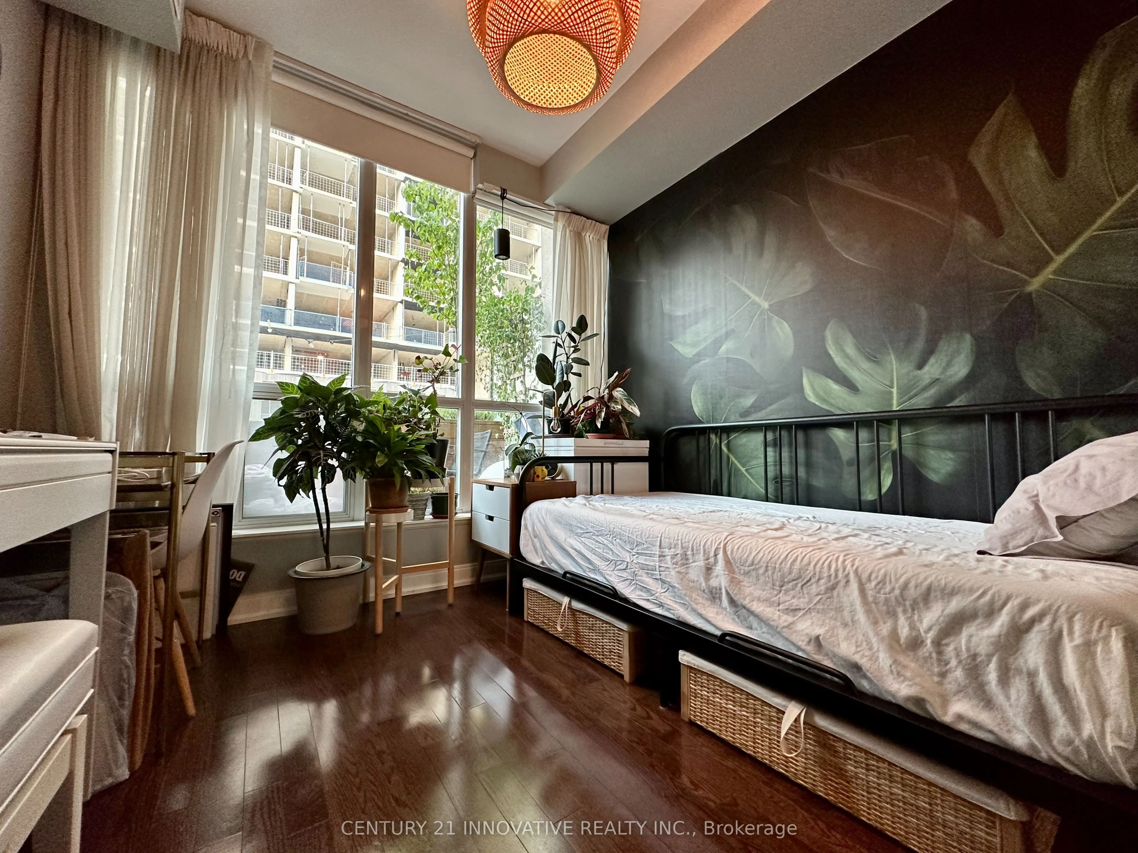 88 Broadway Avenue #405