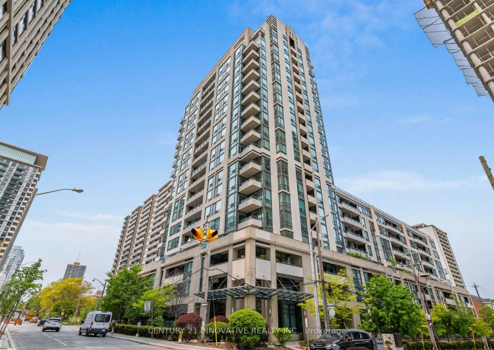 88 Broadway Avenue #405
