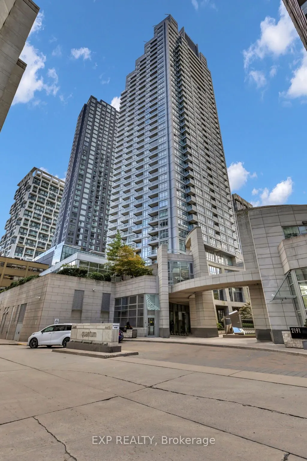 2181 Yonge Street #806