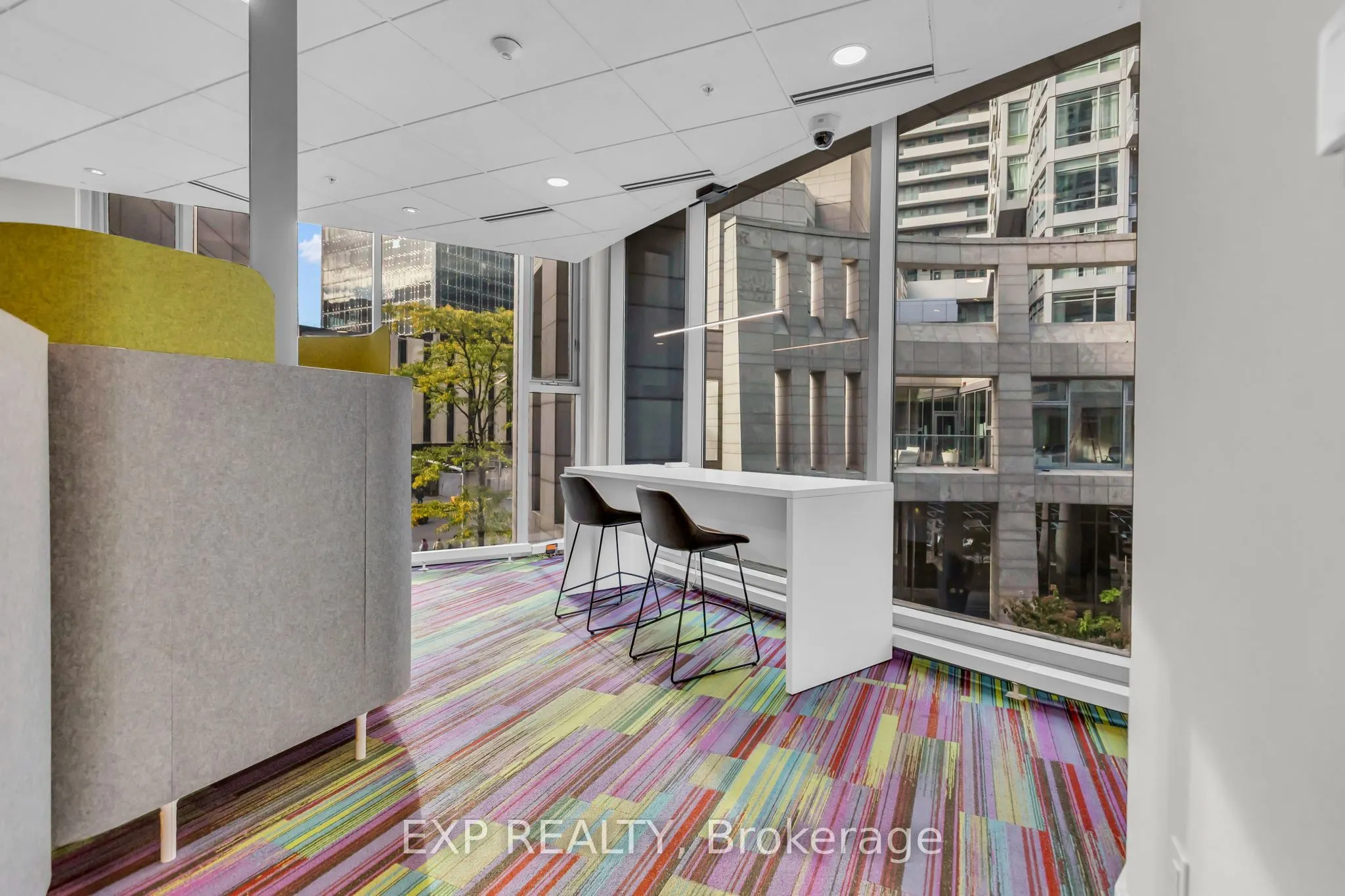 2181 Yonge Street #806