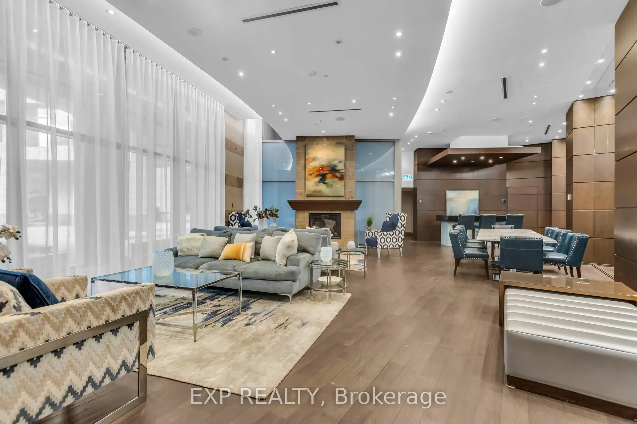2181 Yonge Street #806