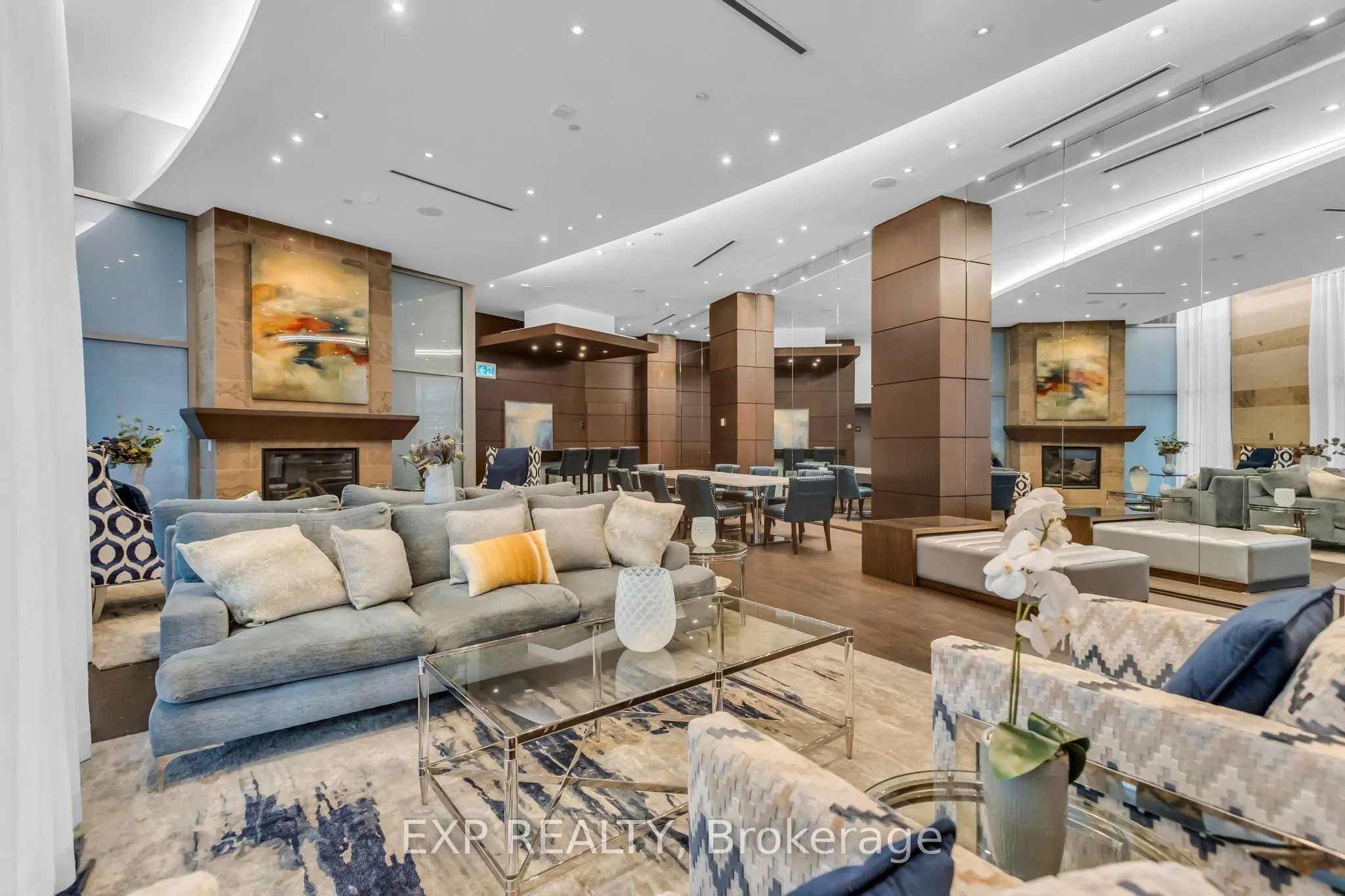 2181 Yonge Street #806
