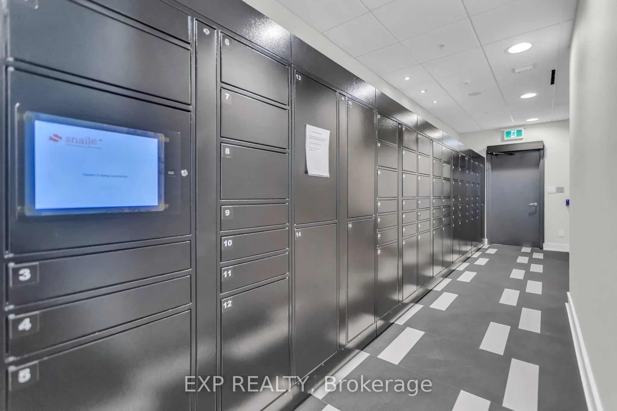 2181 Yonge Street #806