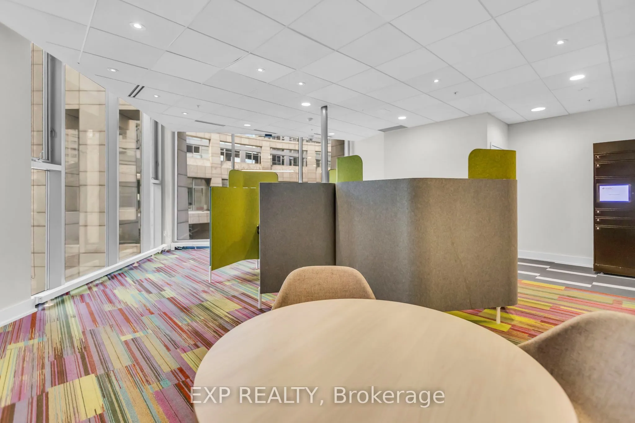 2181 Yonge Street #806