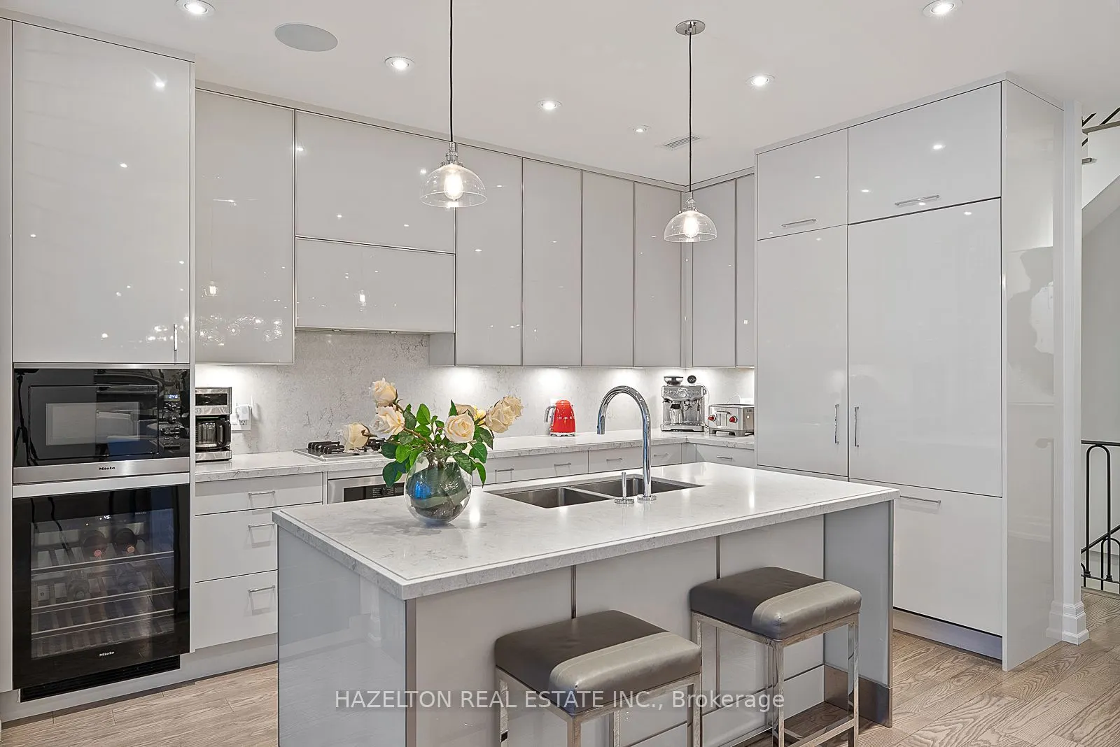 133 Pears Avenue #2