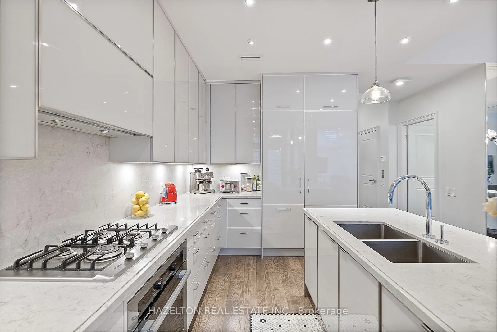 133 Pears Avenue #2