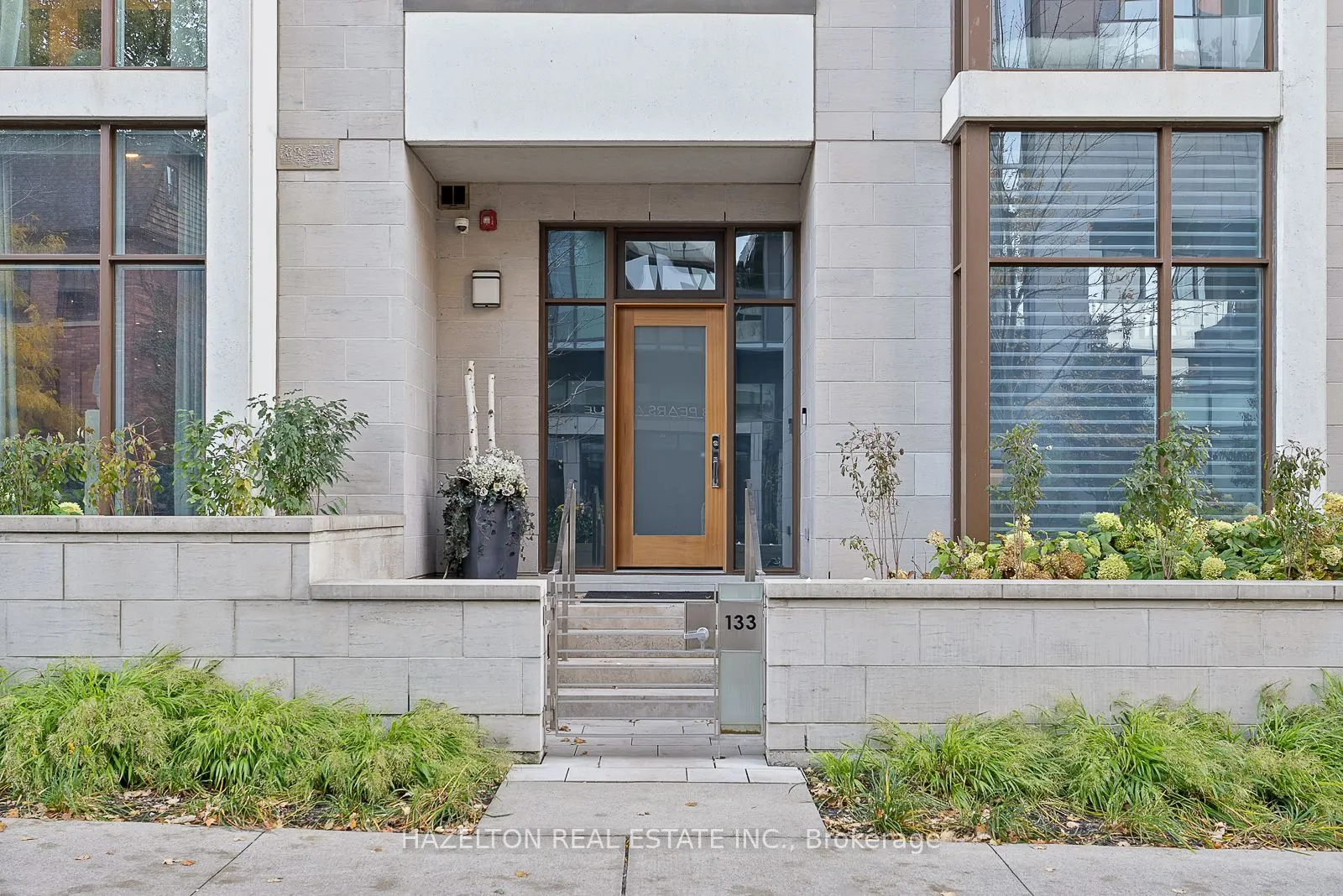 133 Pears Avenue #2