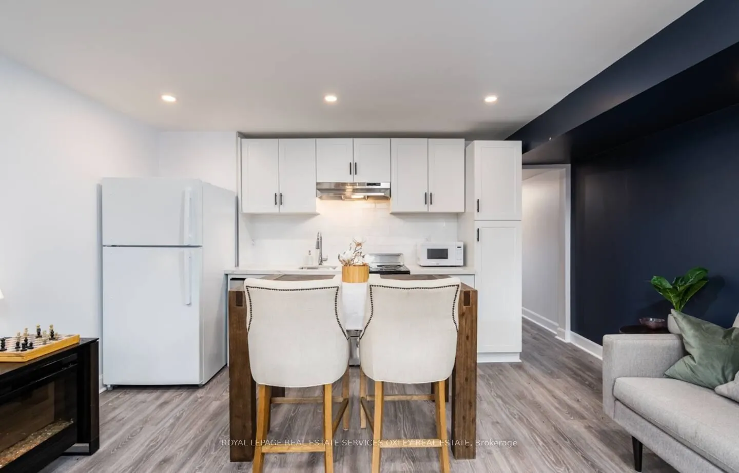 20 Alcina Avenue #Lower