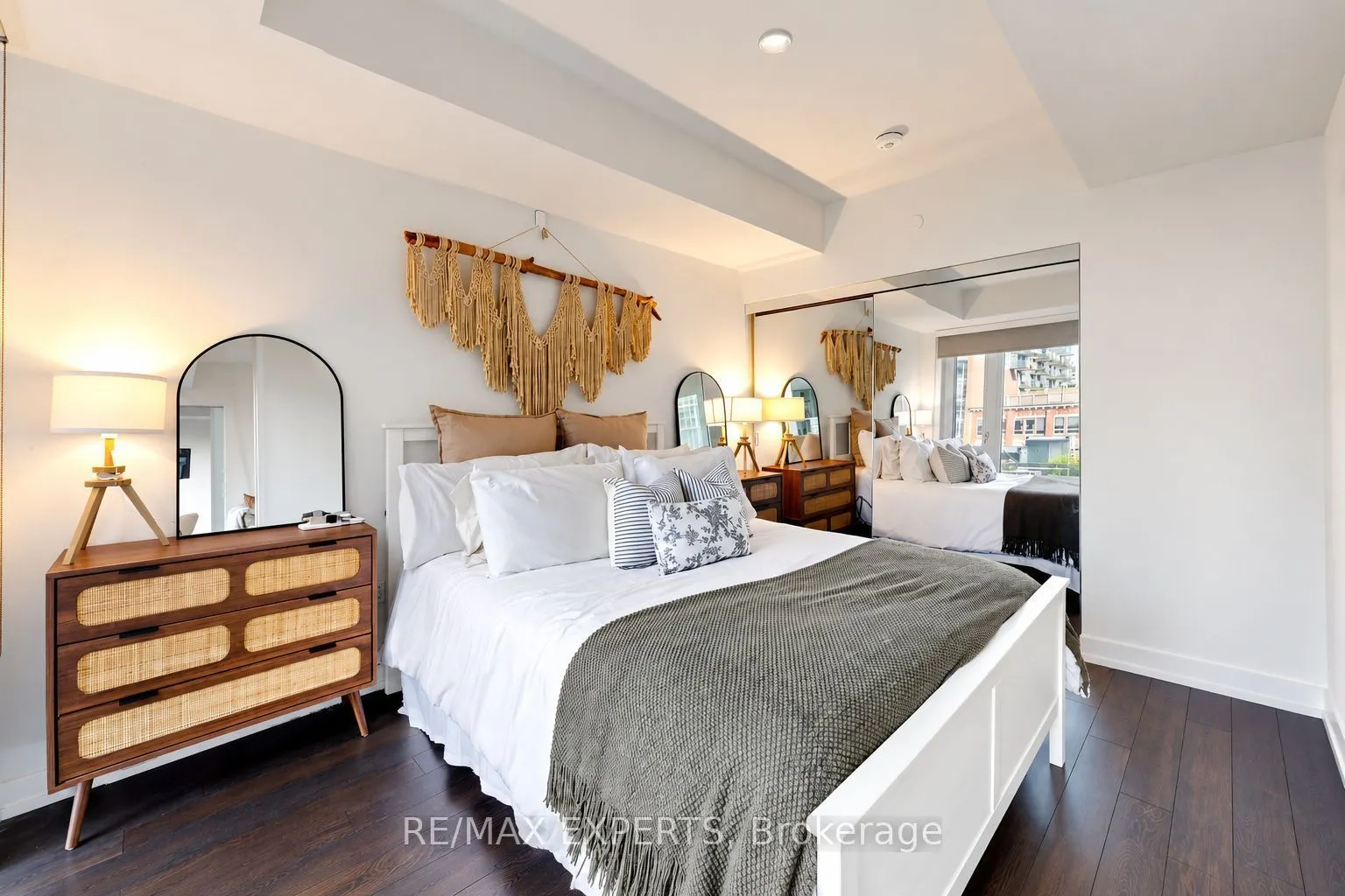 158 Front Street #510