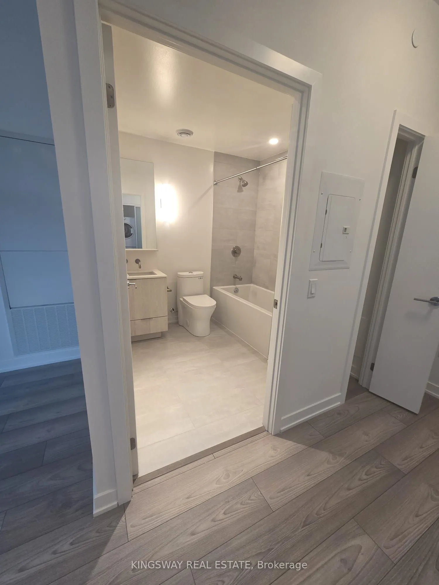 110 Broadway Avenue #1208
