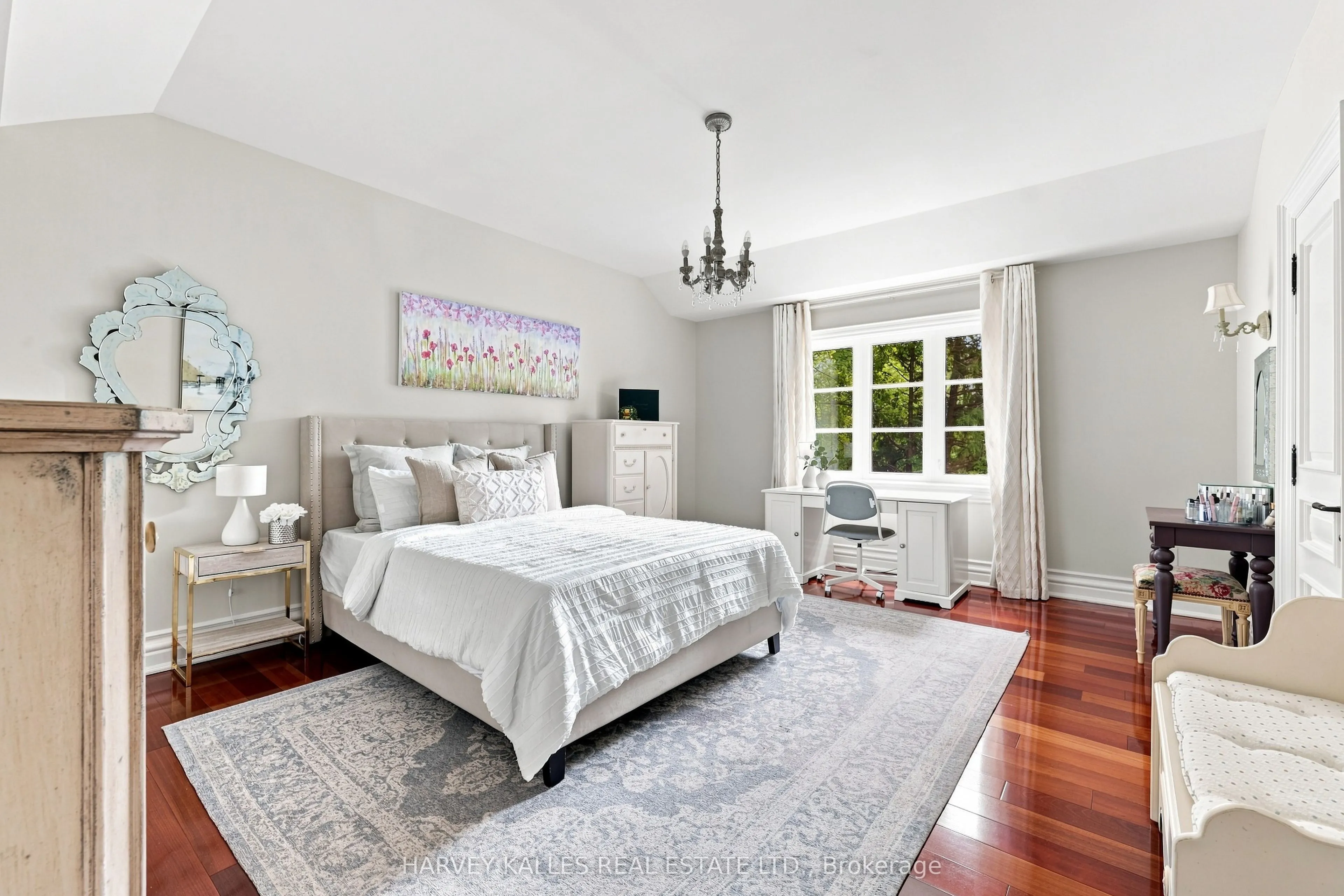 14 Denewood Crescent