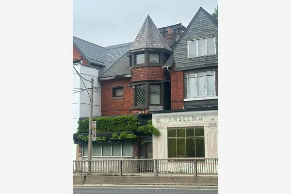 278 Avenue Road