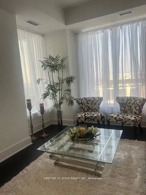 11 Yorkville Avenue #5604
