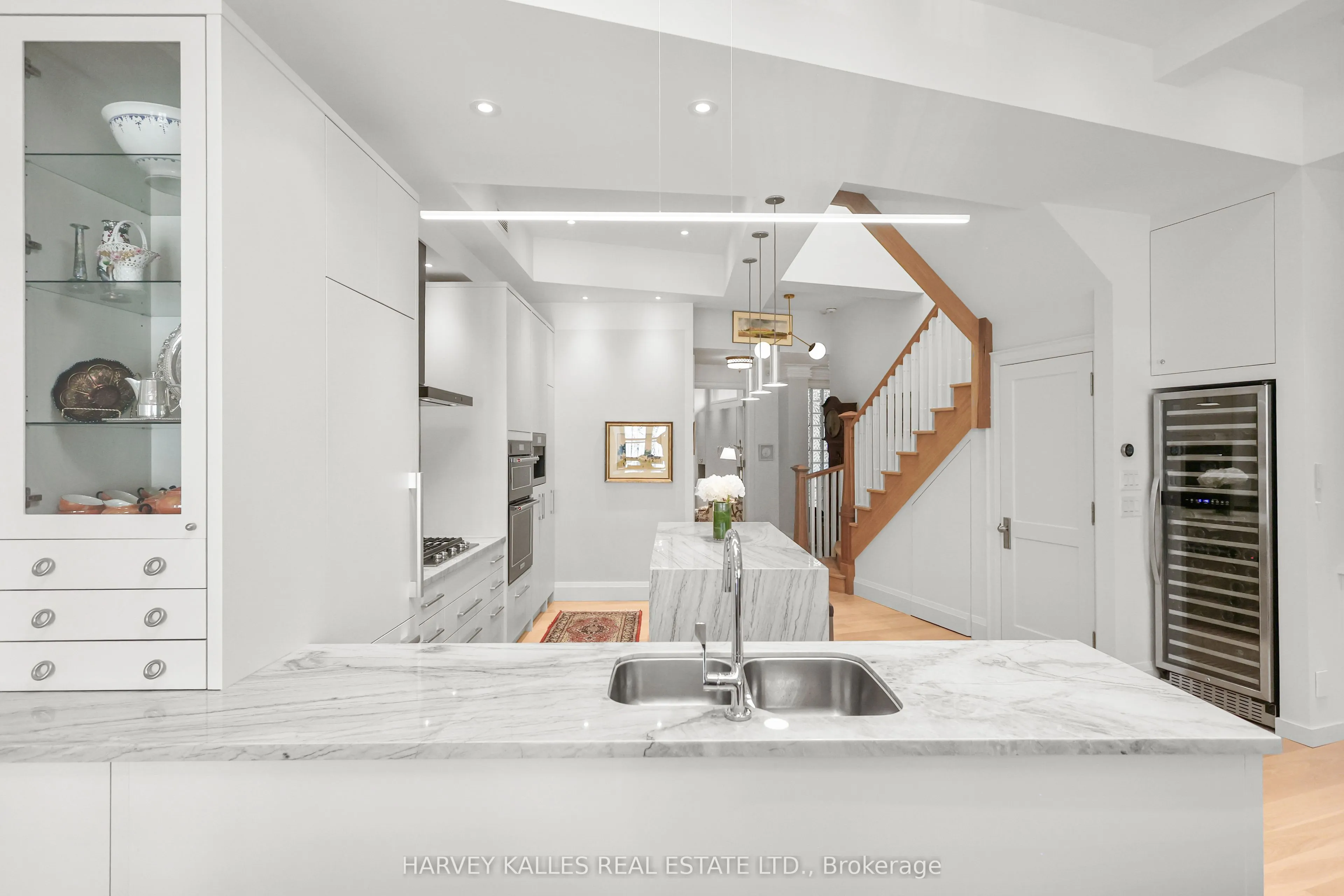 295 Davenport Road #201