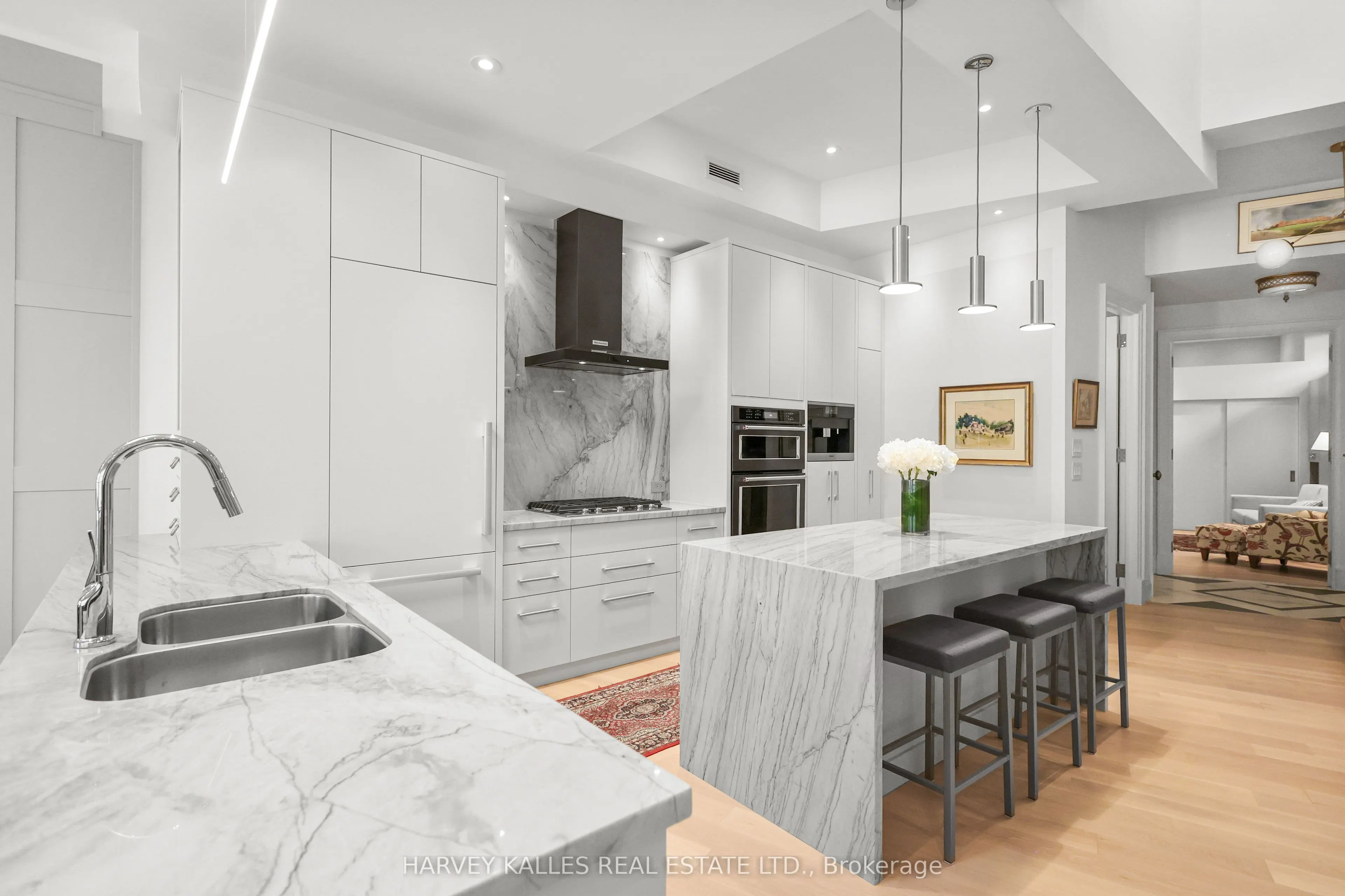 295 Davenport Road #201