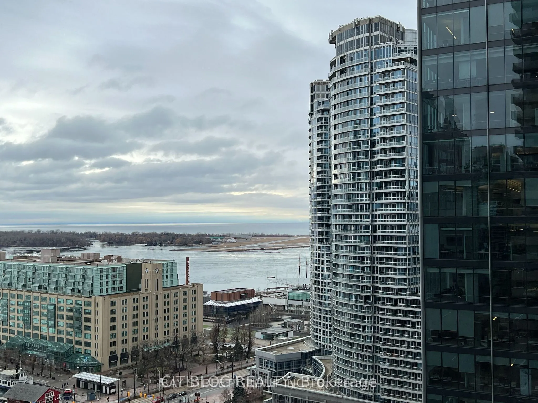 88 Harbour Street #2011