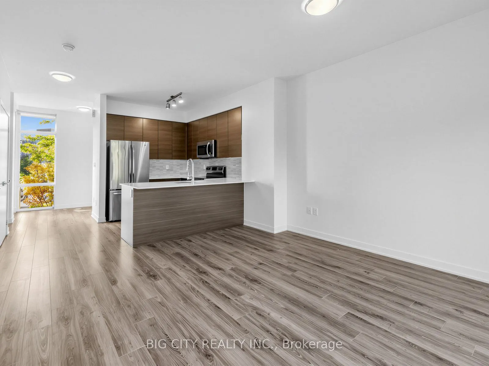 123 Parkway Forest Drive #Th05