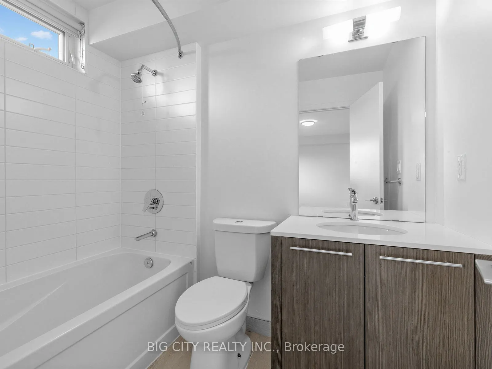 123 Parkway Forest Drive #Th05