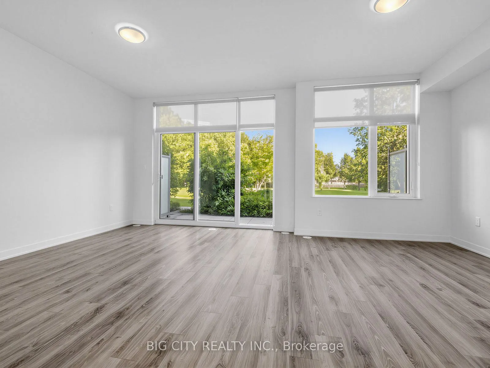123 Parkway Forest Drive #Th05
