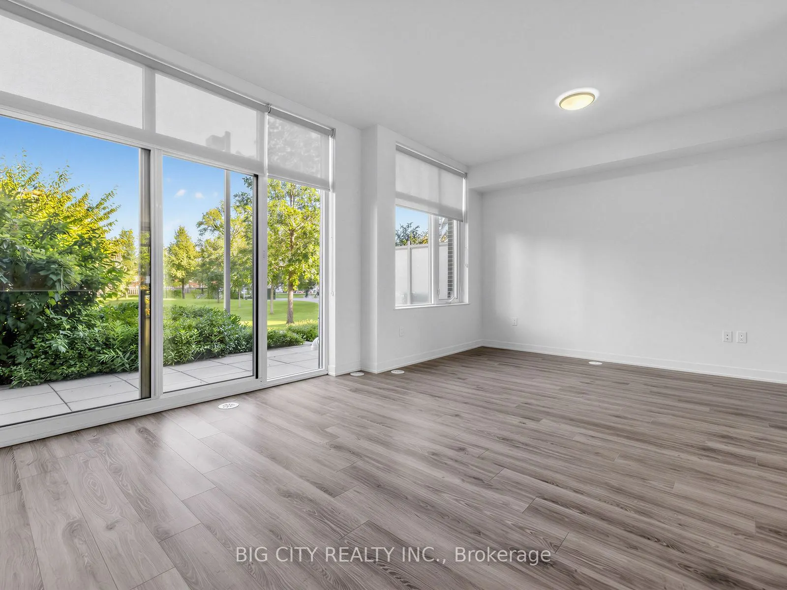 123 Parkway Forest Drive #Th05