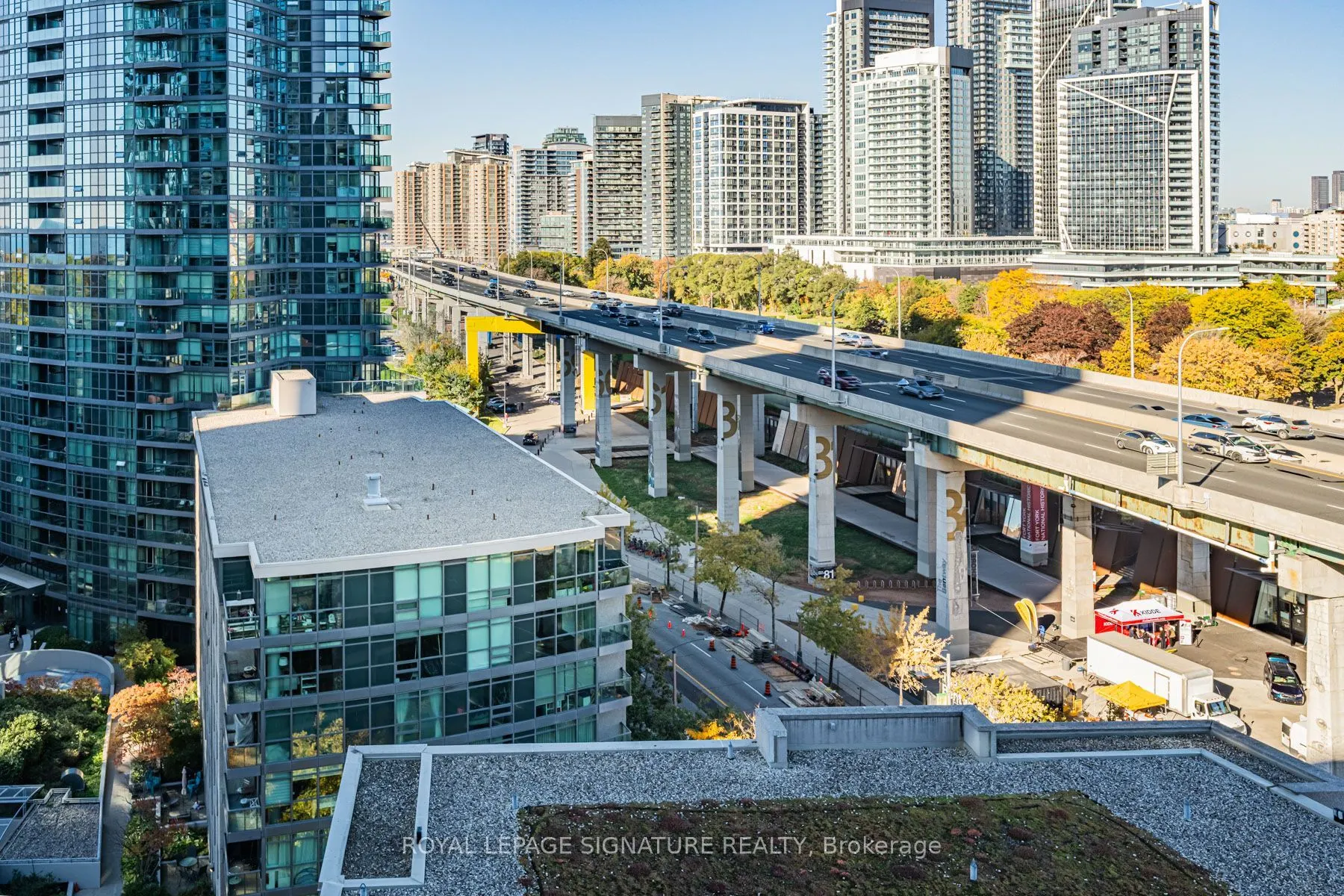 209 Fort York Boulevard #1359