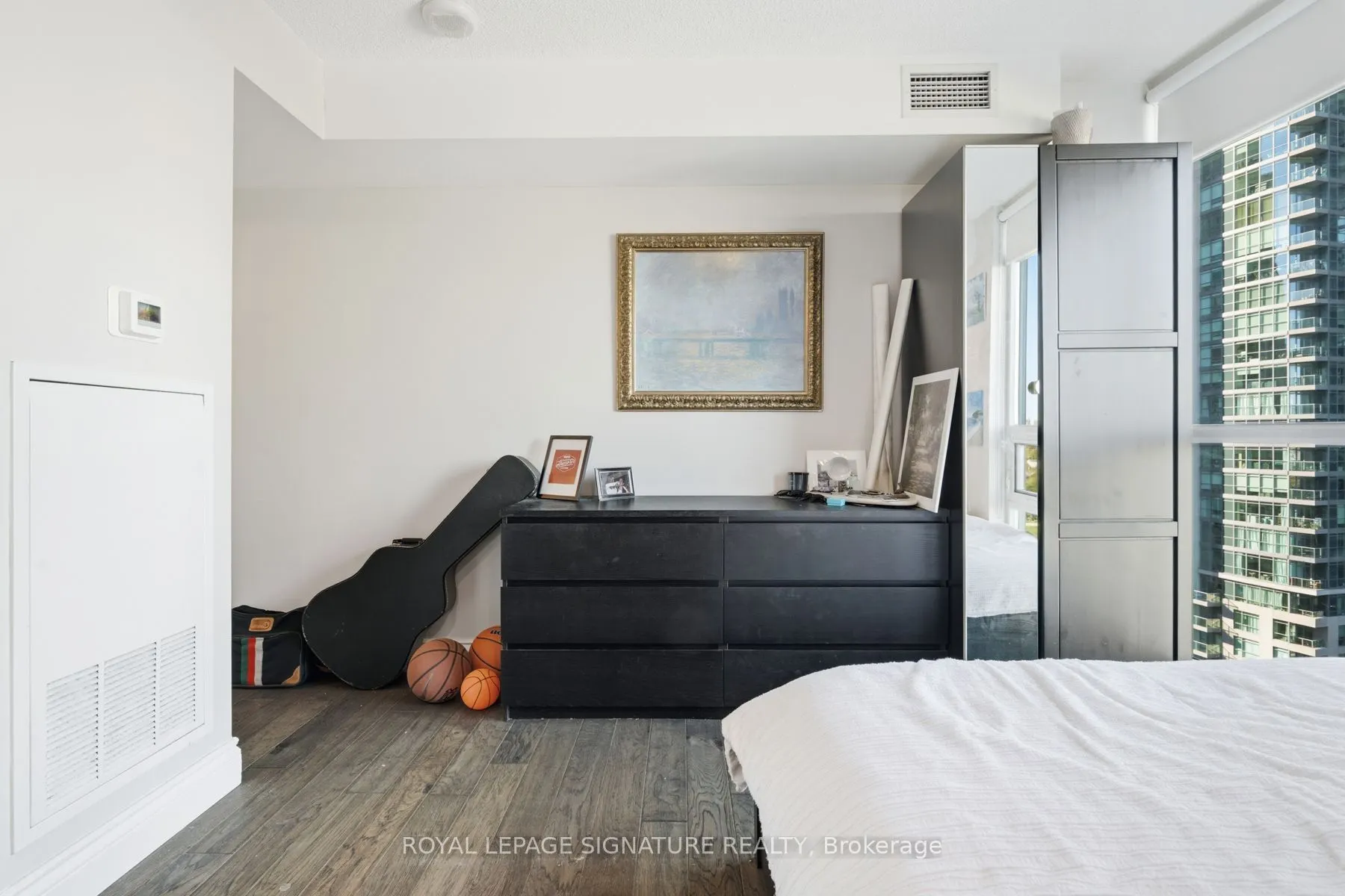 209 Fort York Boulevard #1359