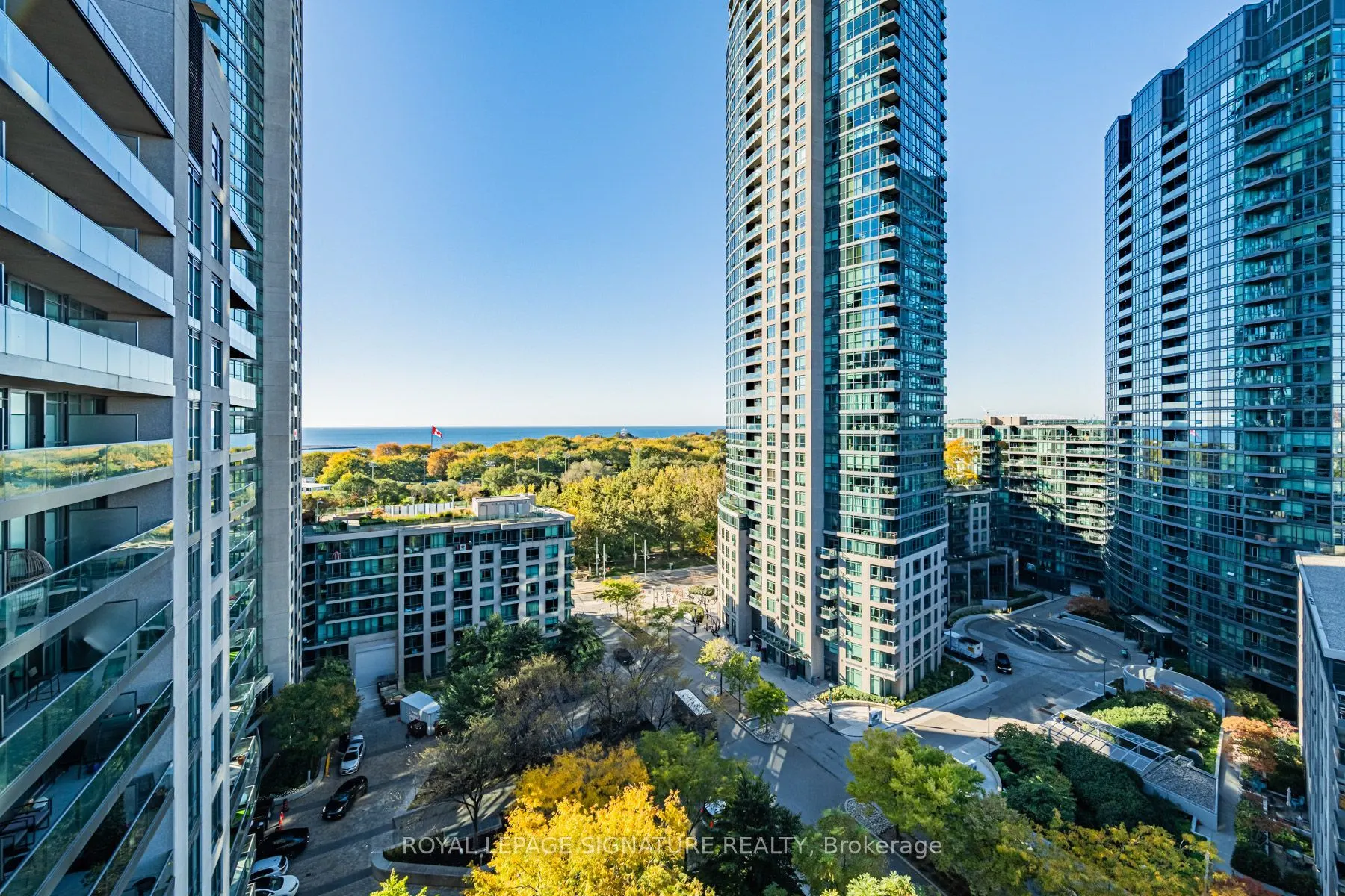 209 Fort York Boulevard #1359