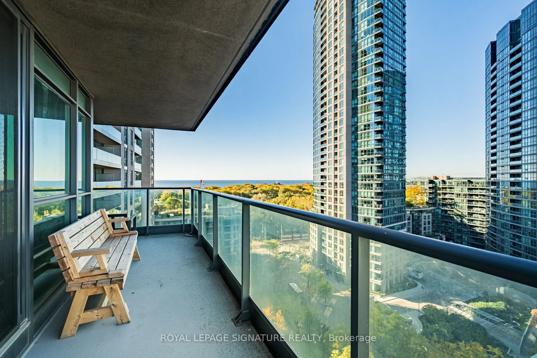 209 Fort York Boulevard #1359