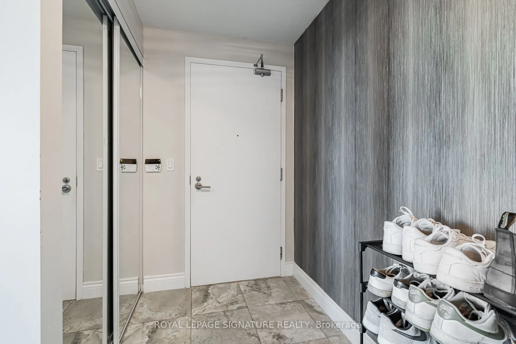 209 Fort York Boulevard #1359