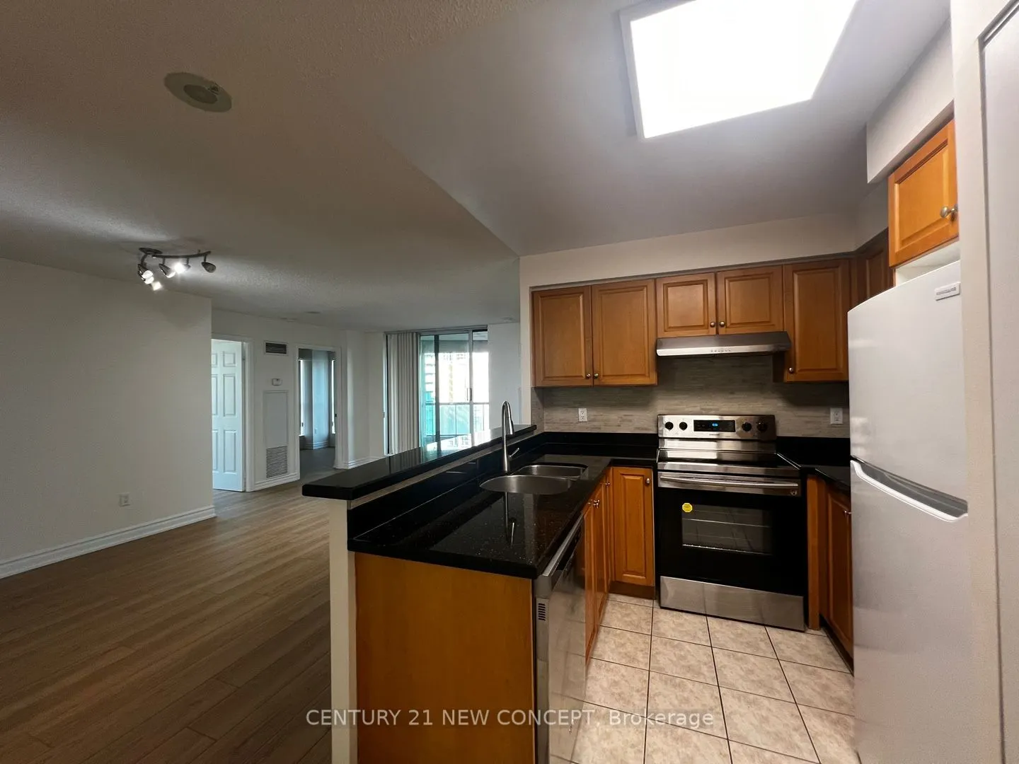 7 Lorraine Drive #1703