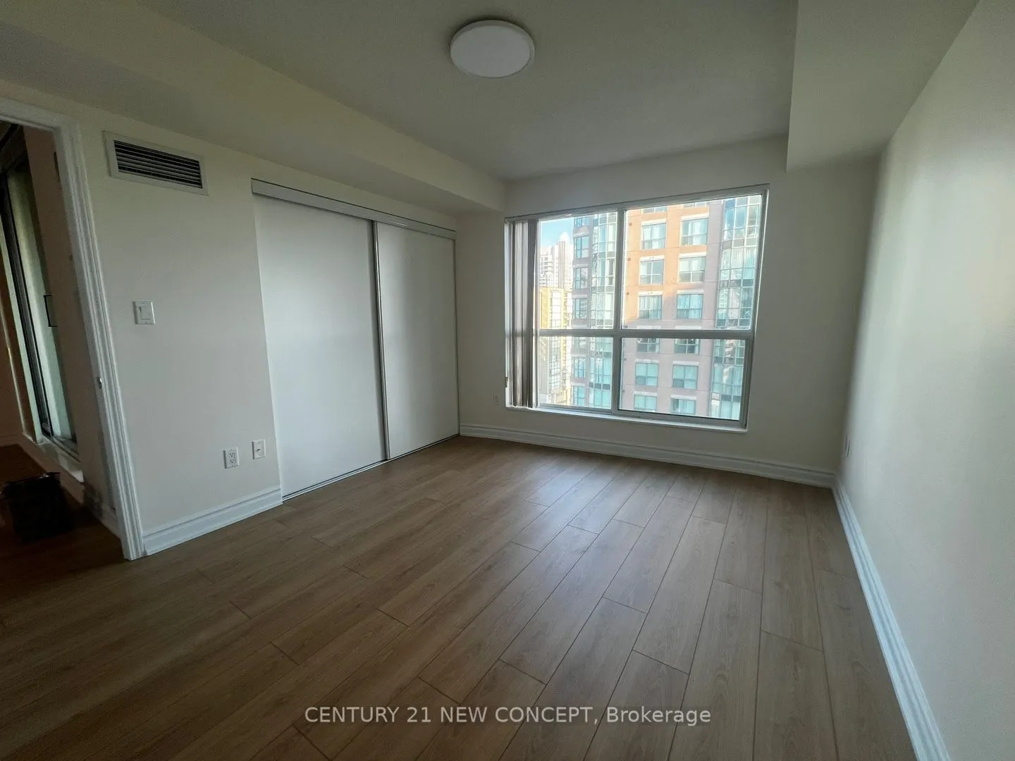 7 Lorraine Drive #1703