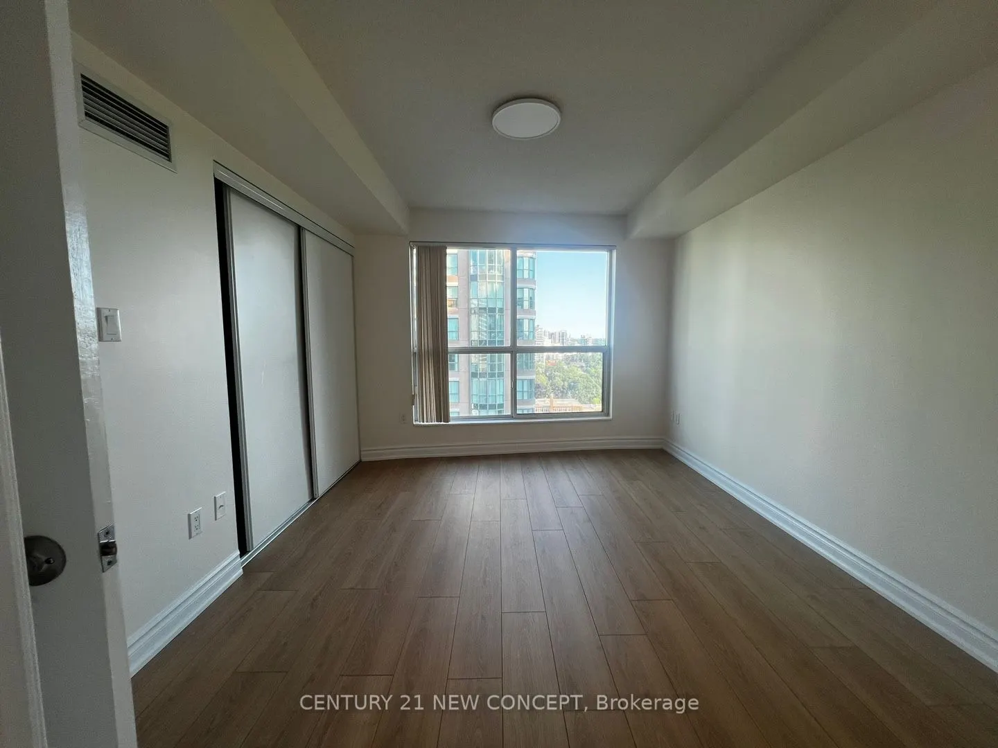 7 Lorraine Drive #1703