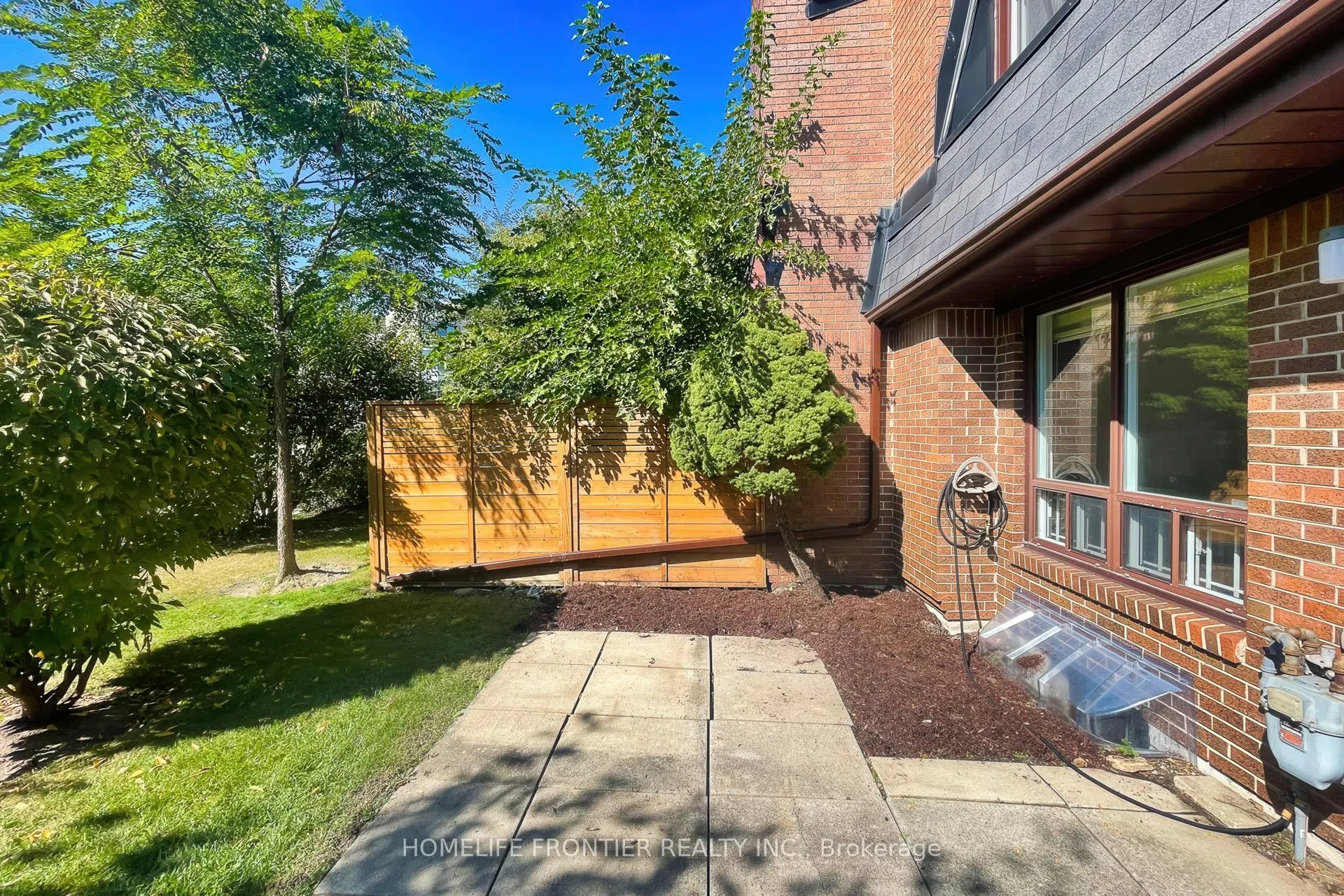 74 Flaming Roseway #18