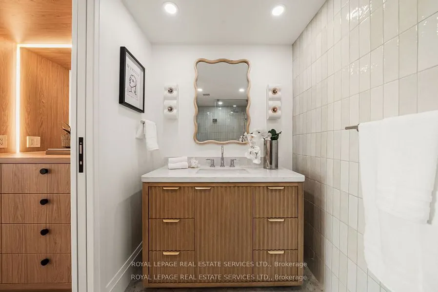 349 St. Clair Avenue W #402