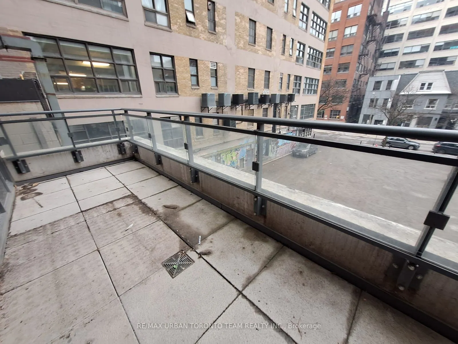 435 Richmond Street W #203