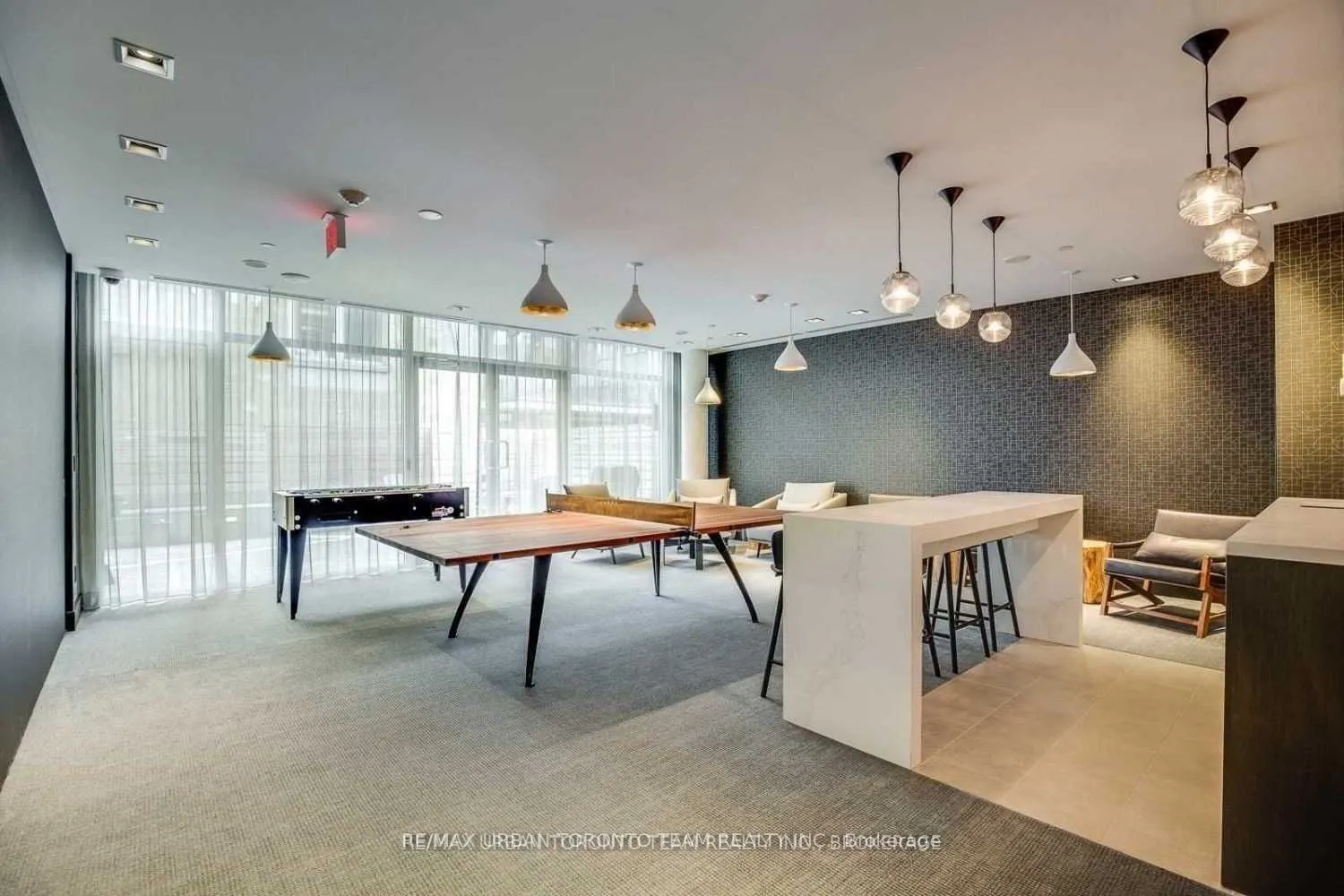 435 Richmond Street W #203