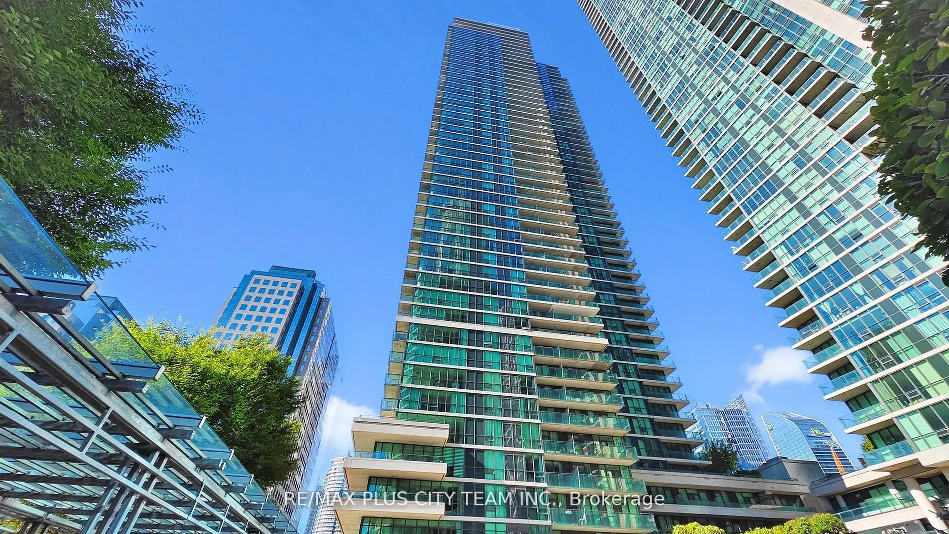 33 Bay Street #5005