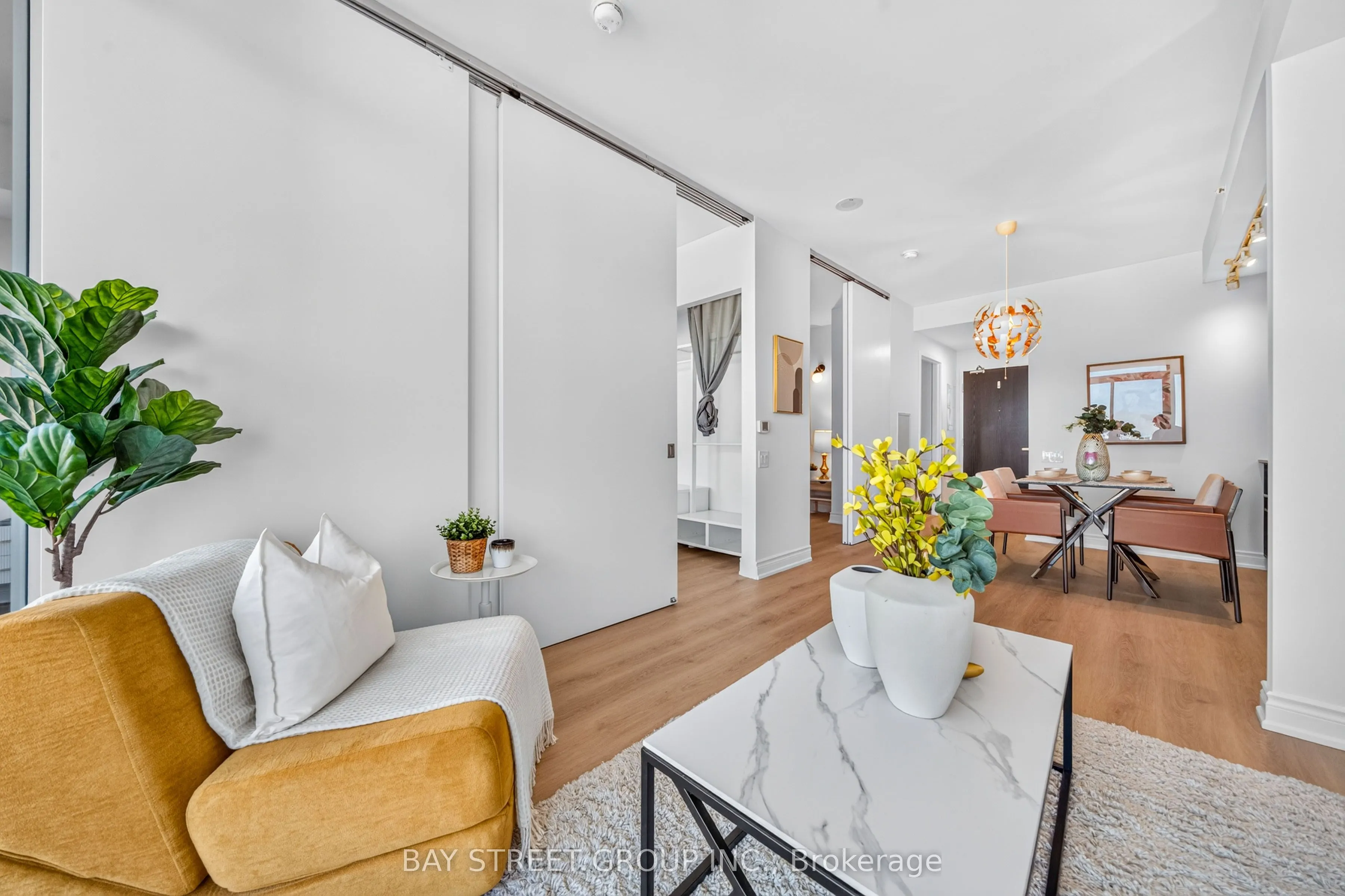125 Peter Street #1803