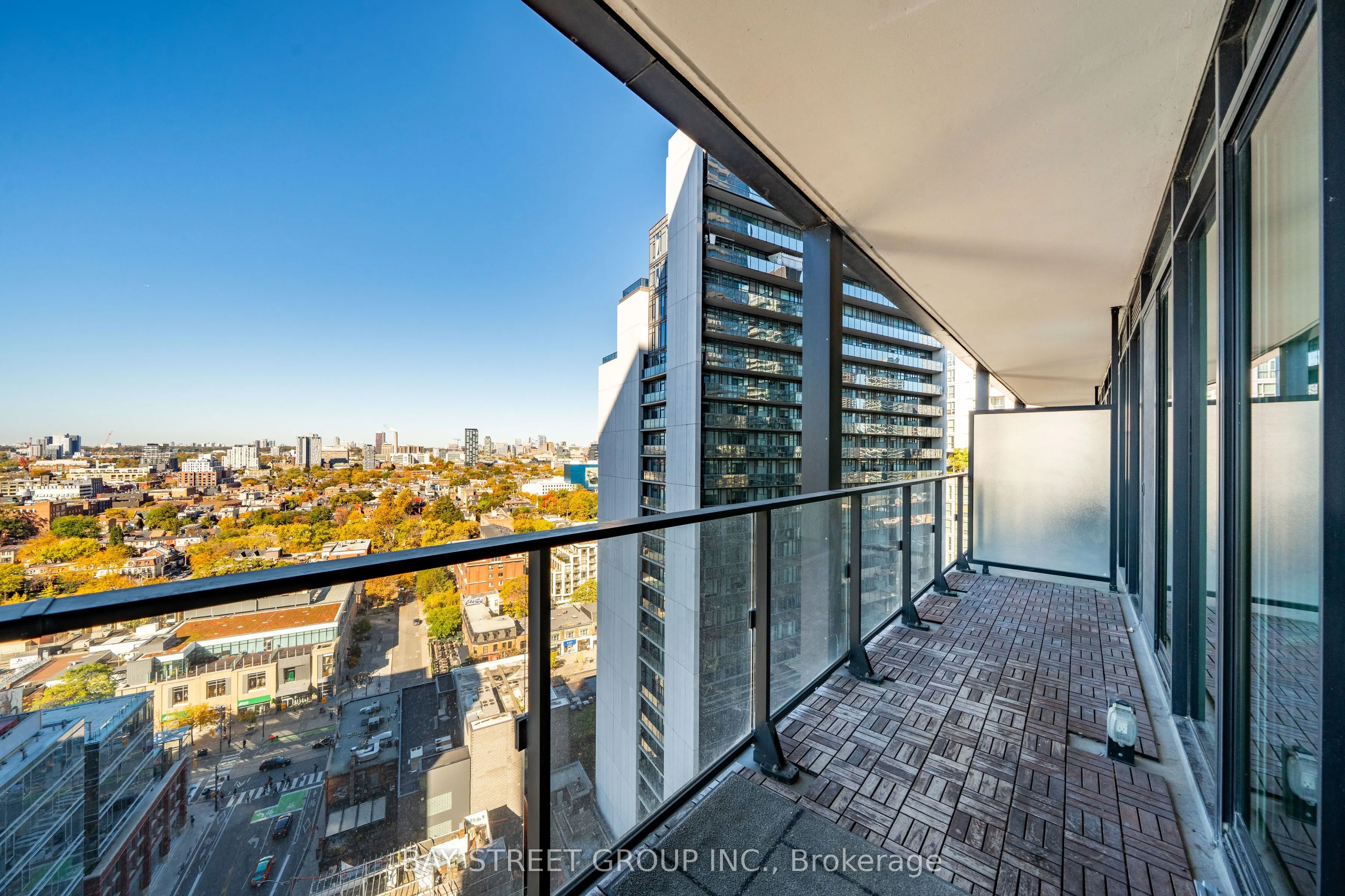 125 Peter Street #1803