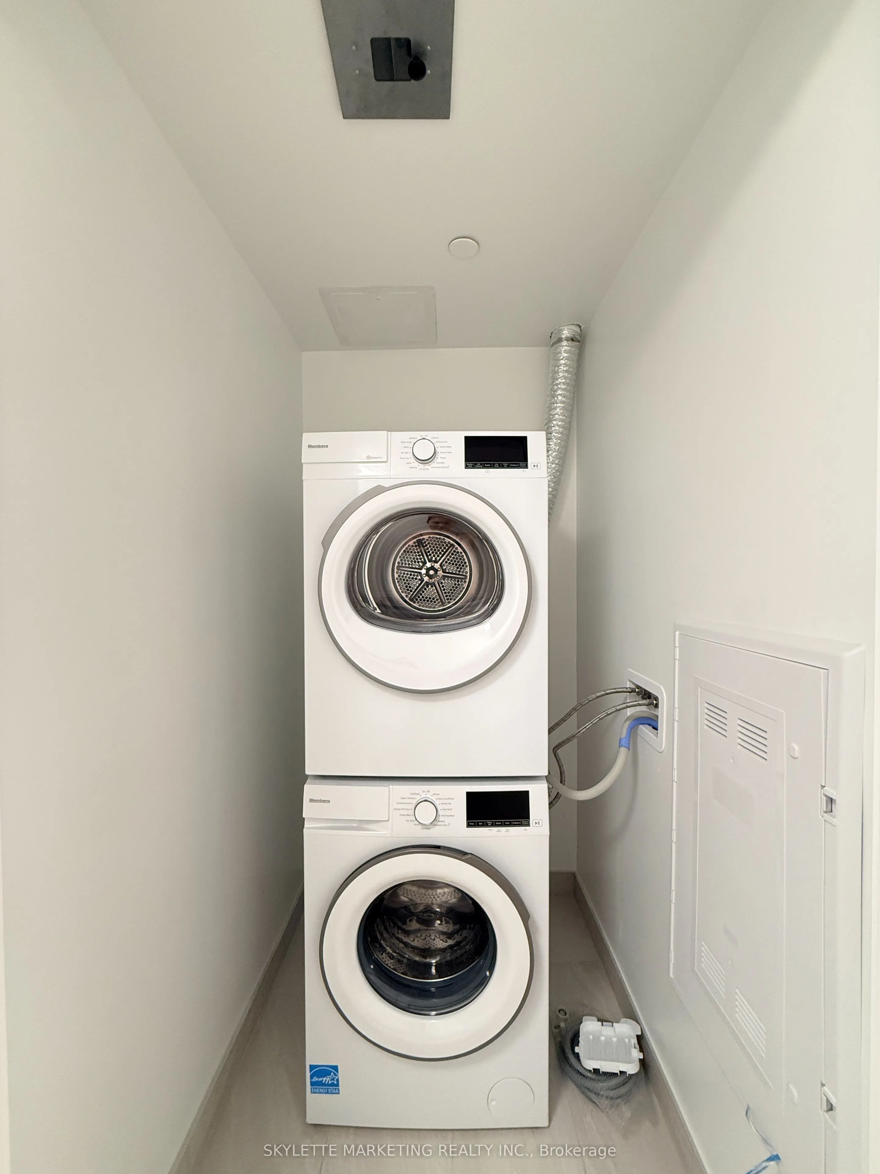 15 David Salomon Drive #1405