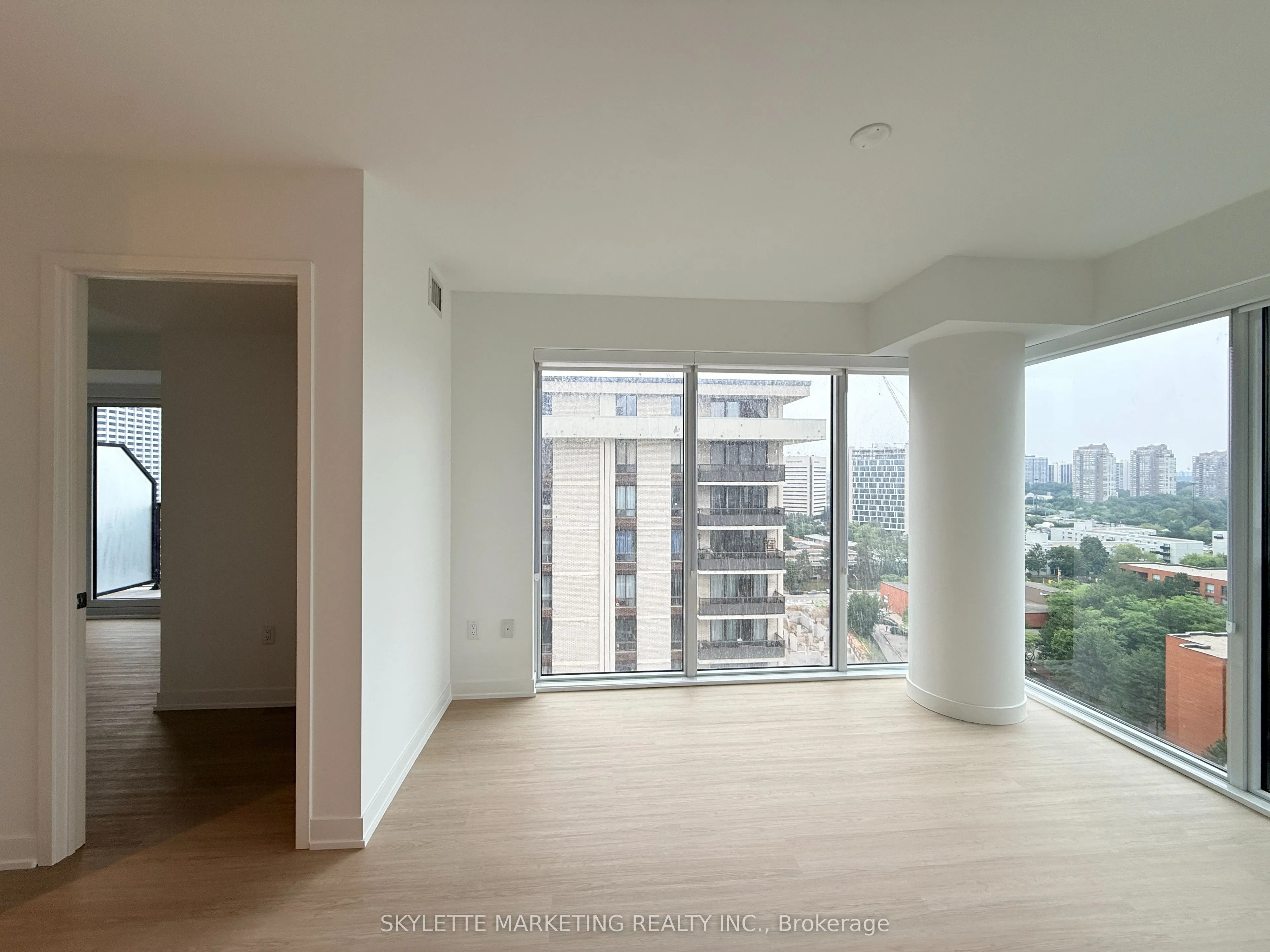 15 David Salomon Drive #1405