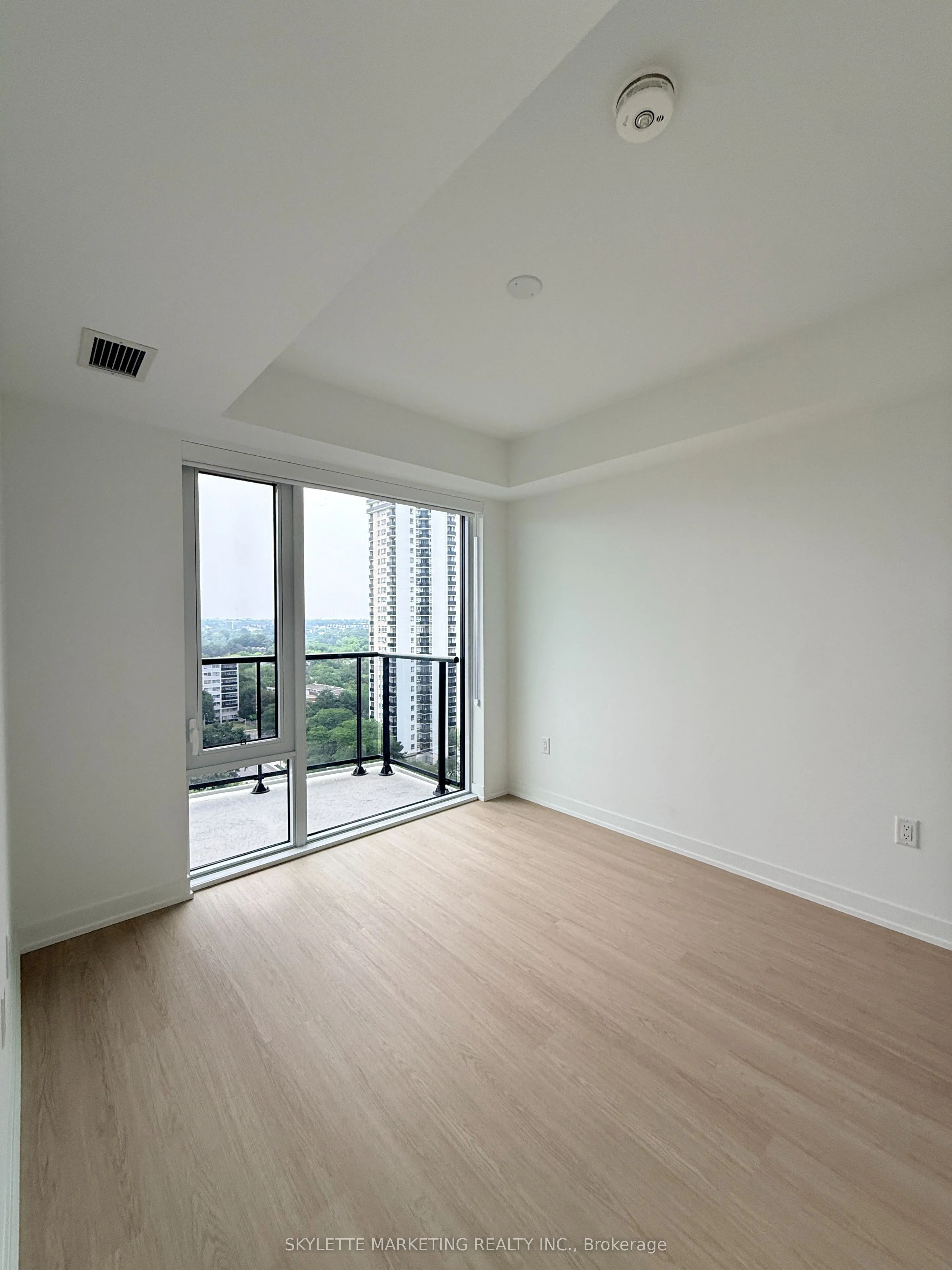 15 David Salomon Drive #1405