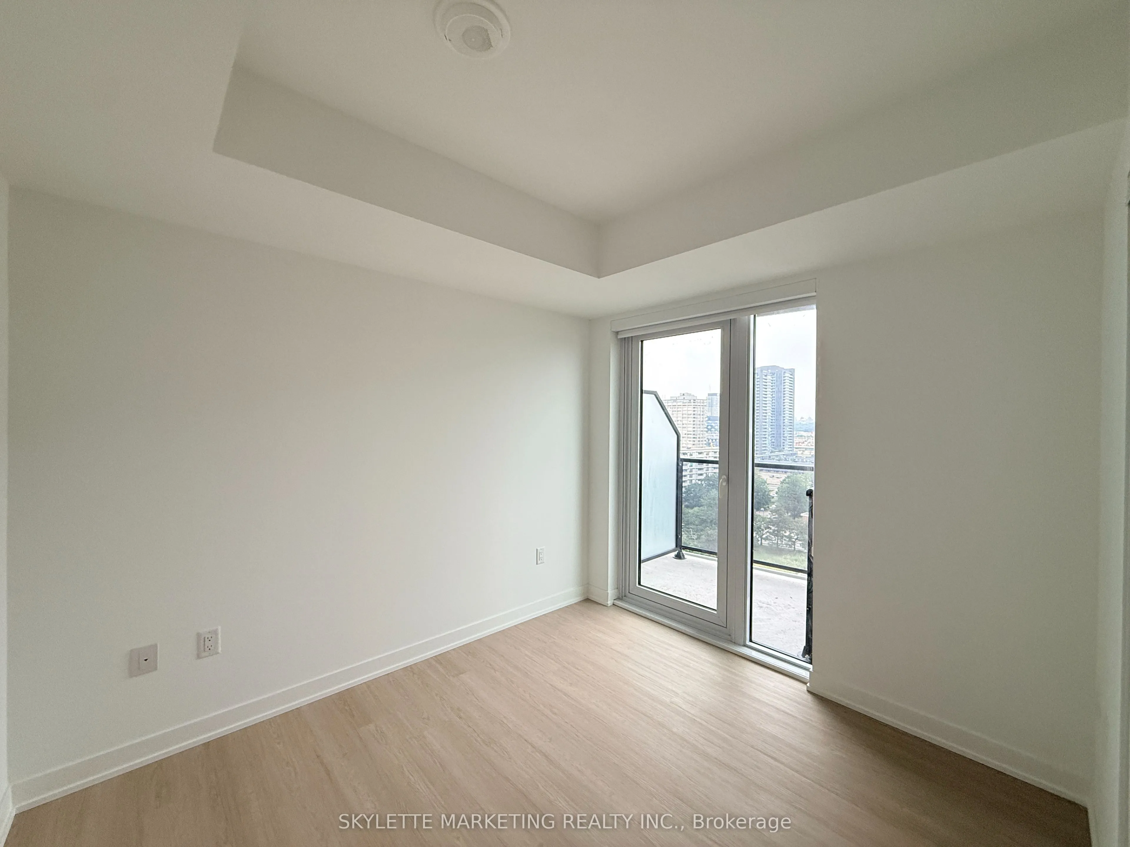 15 David Salomon Drive #1405