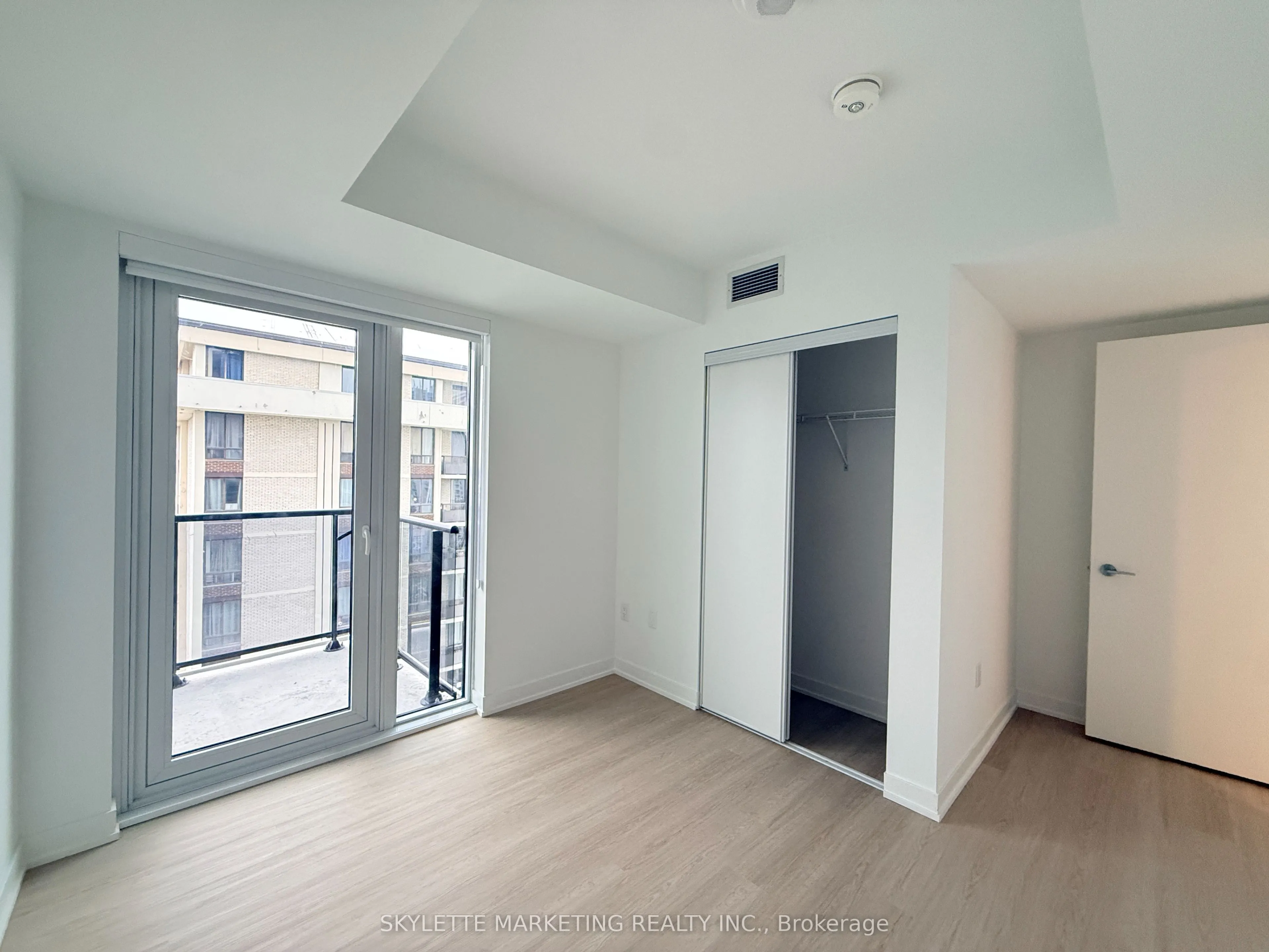 15 David Salomon Drive #1405