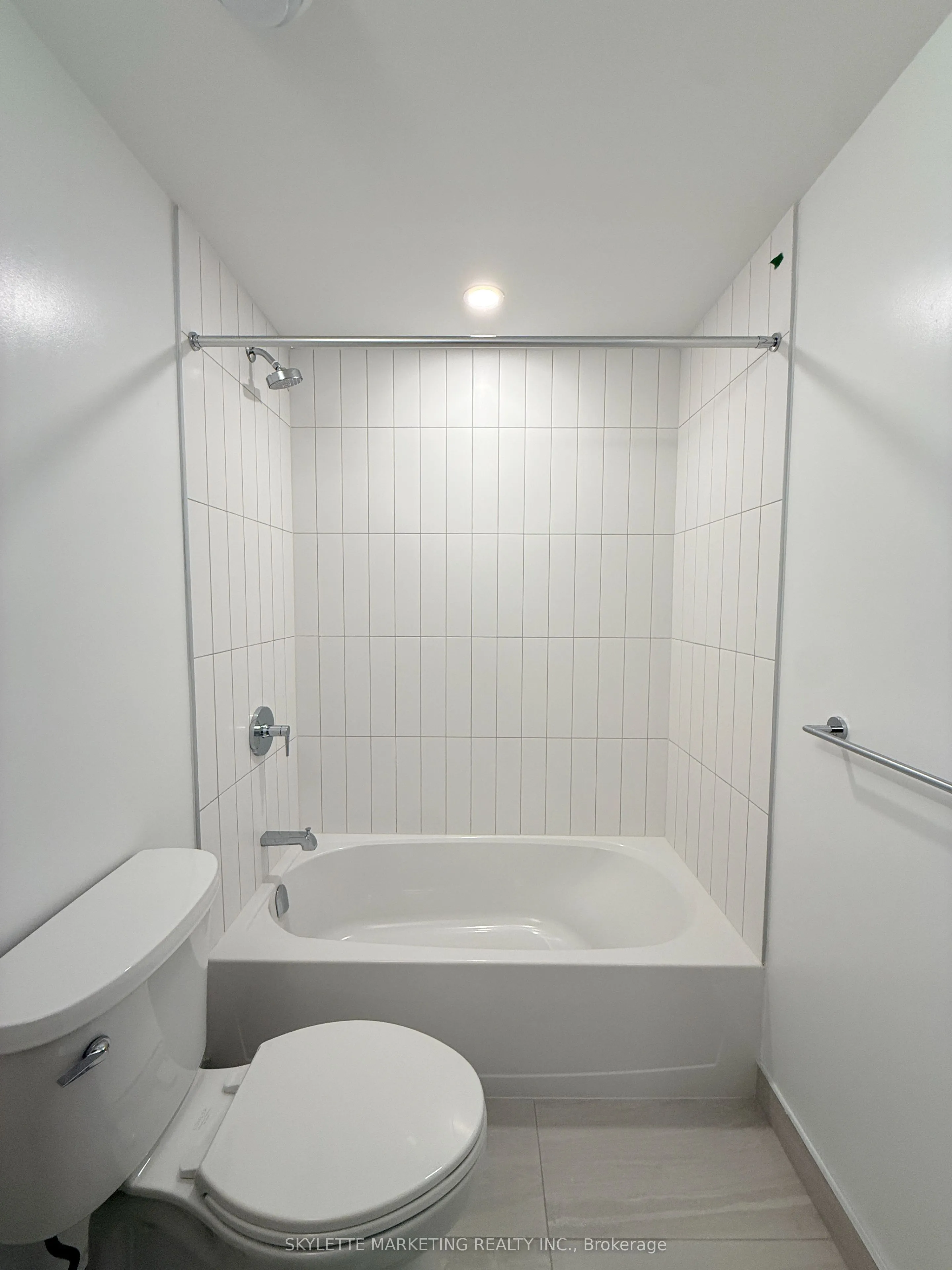 15 David Salomon Drive #1405