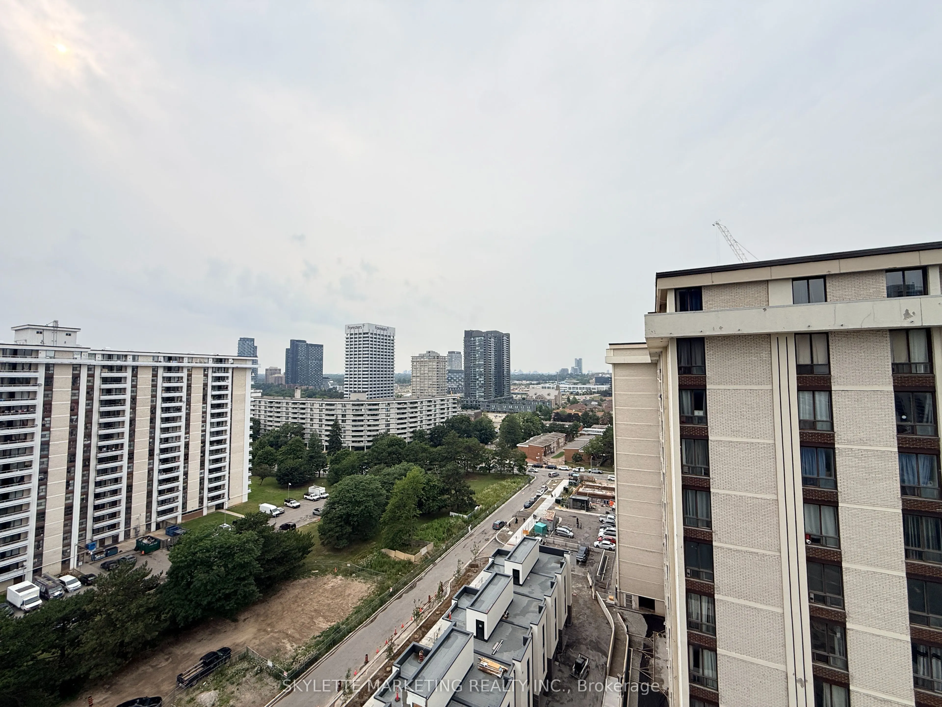 15 David Salomon Drive #1405