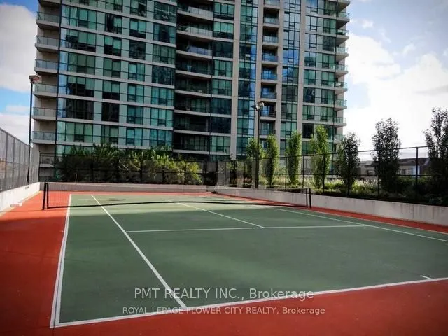 12 Yonge Street #408