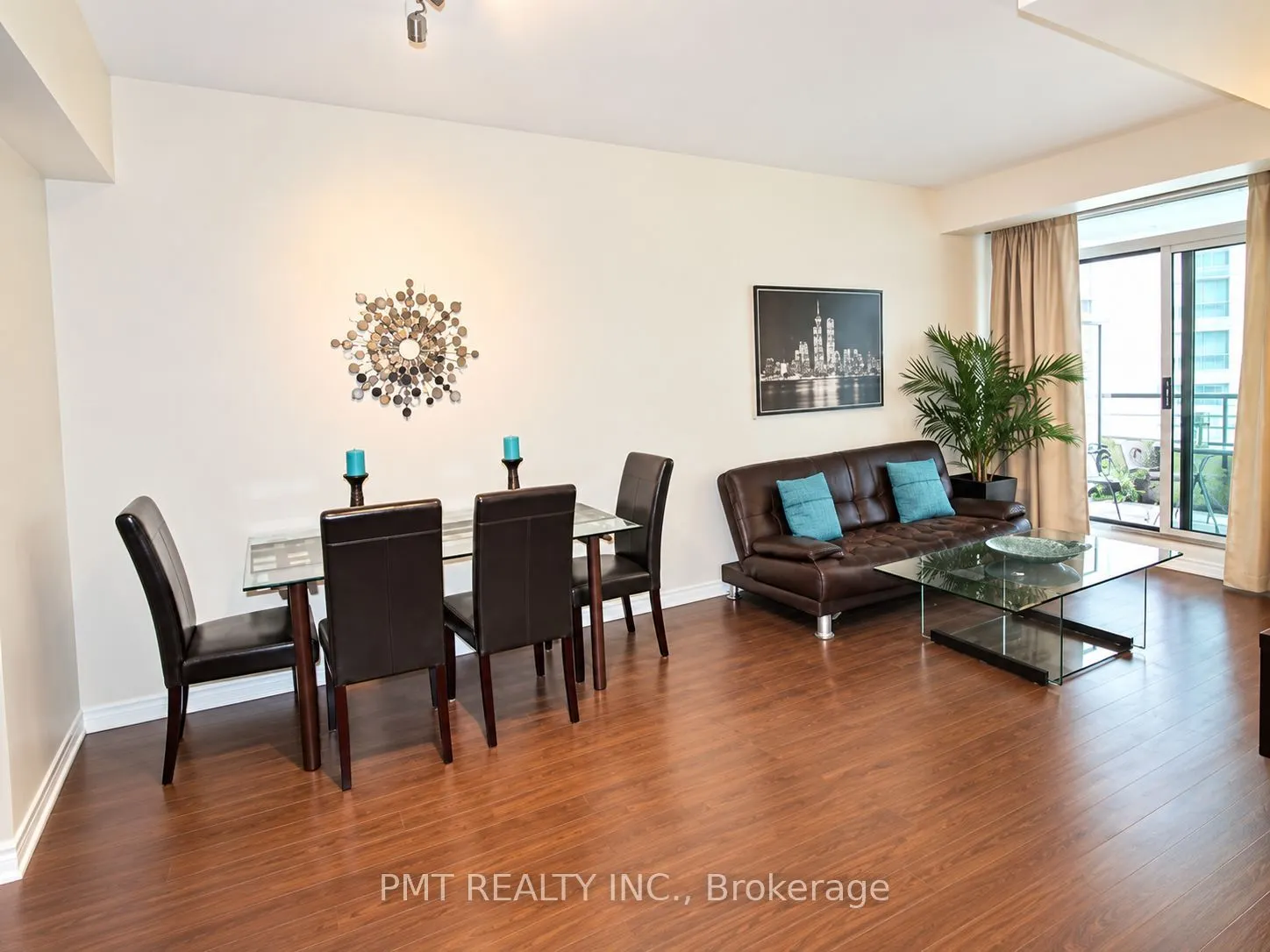 12 Yonge Street #408