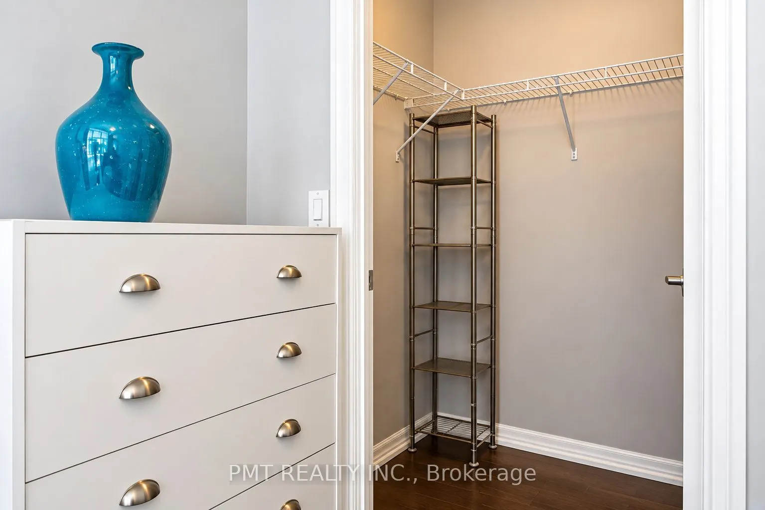 12 Yonge Street #408
