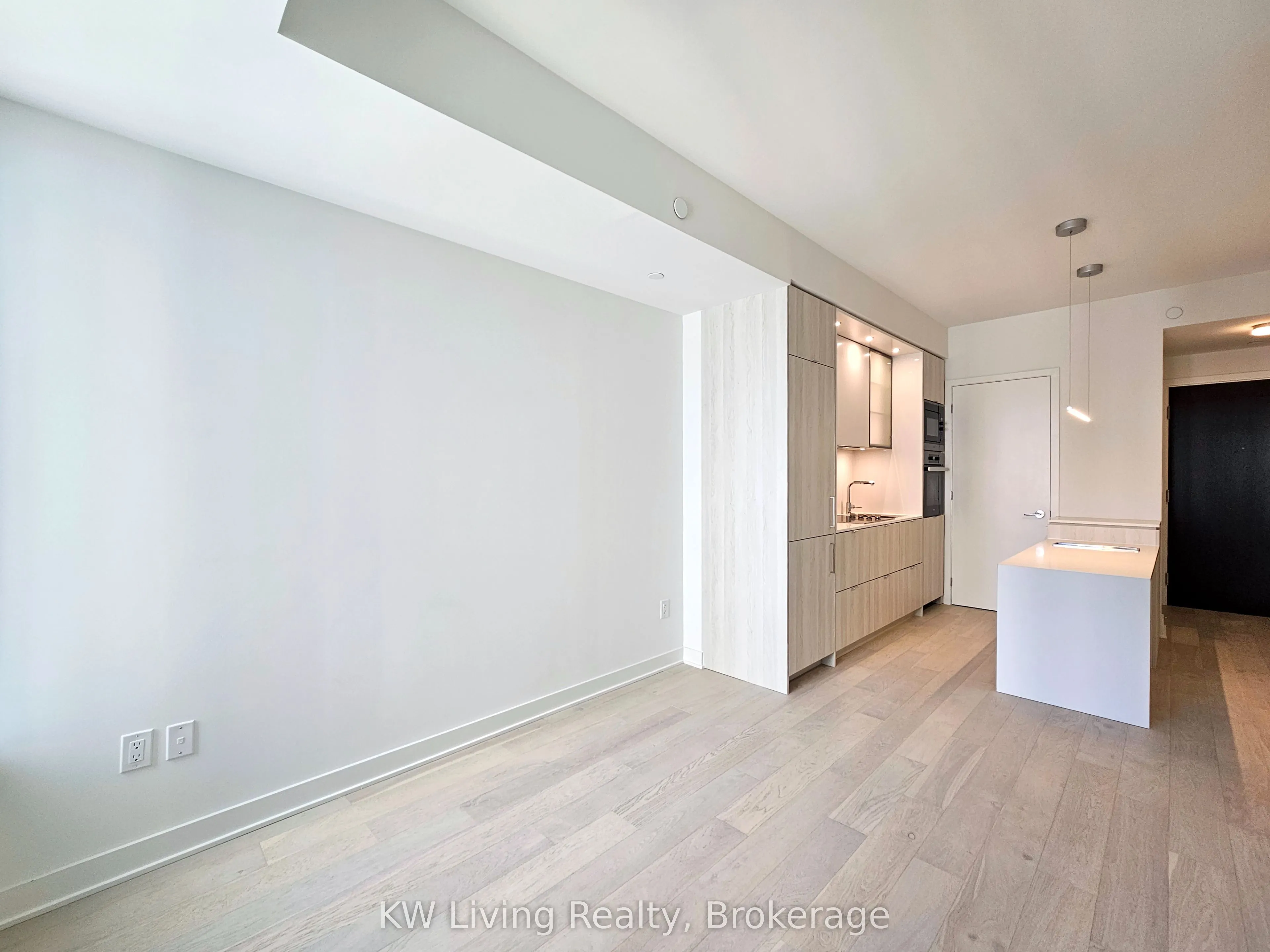 11 Yorkville Avenue #1309